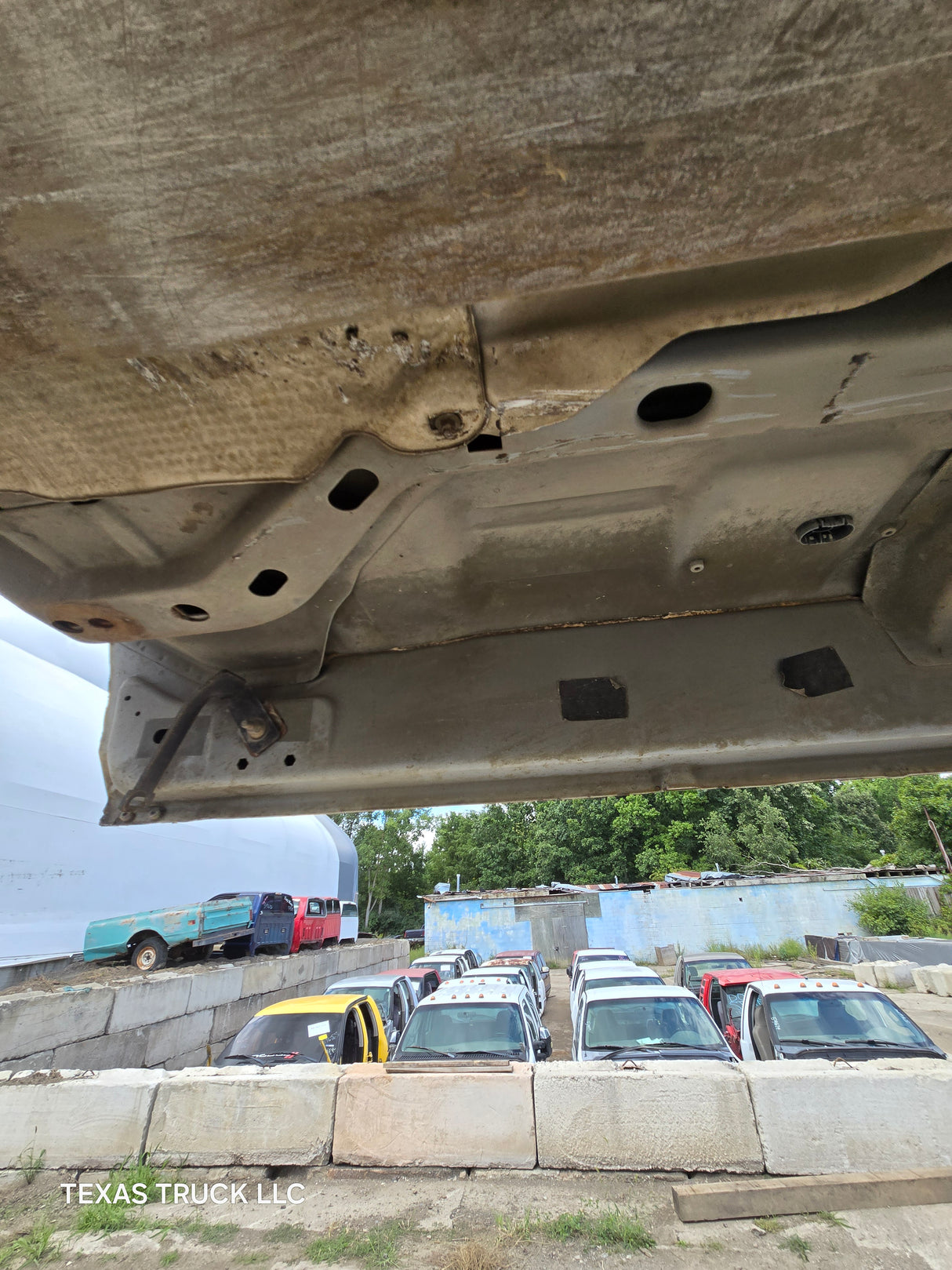 2009-2018 Dodge Ram 1500 4th Gen Quad Cab Cab - White