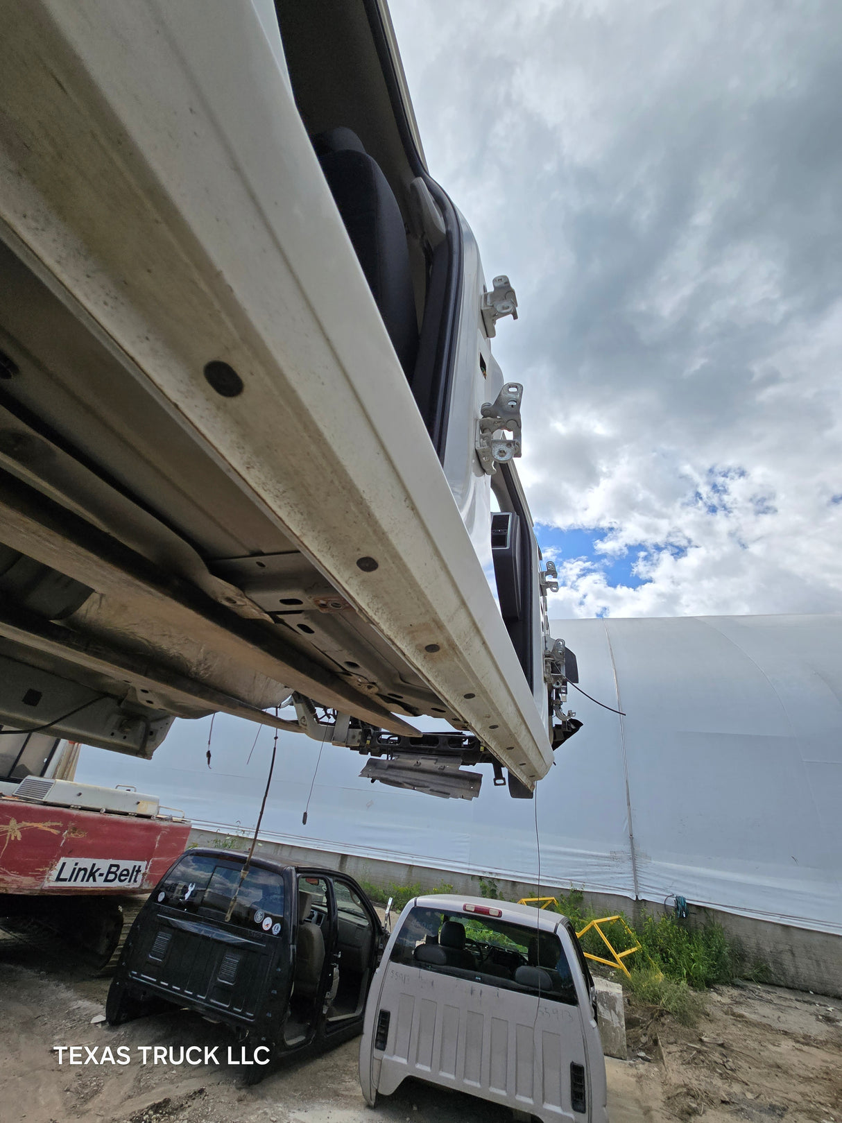 2009-2018 Dodge Ram 1500 4th Gen Quad Cab Cab - White