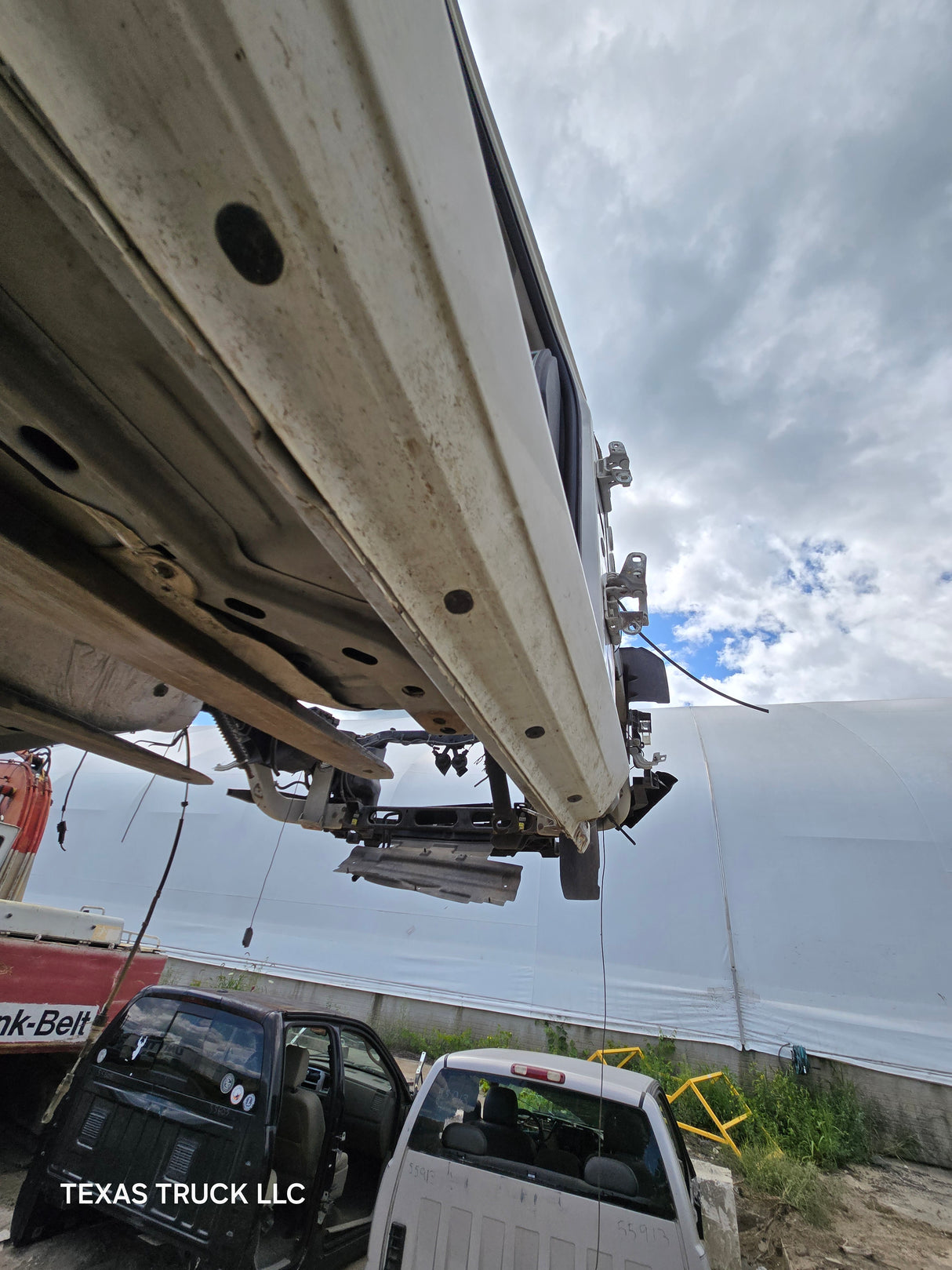 2009-2018 Dodge Ram 1500 4th Gen Quad Cab Cab - White