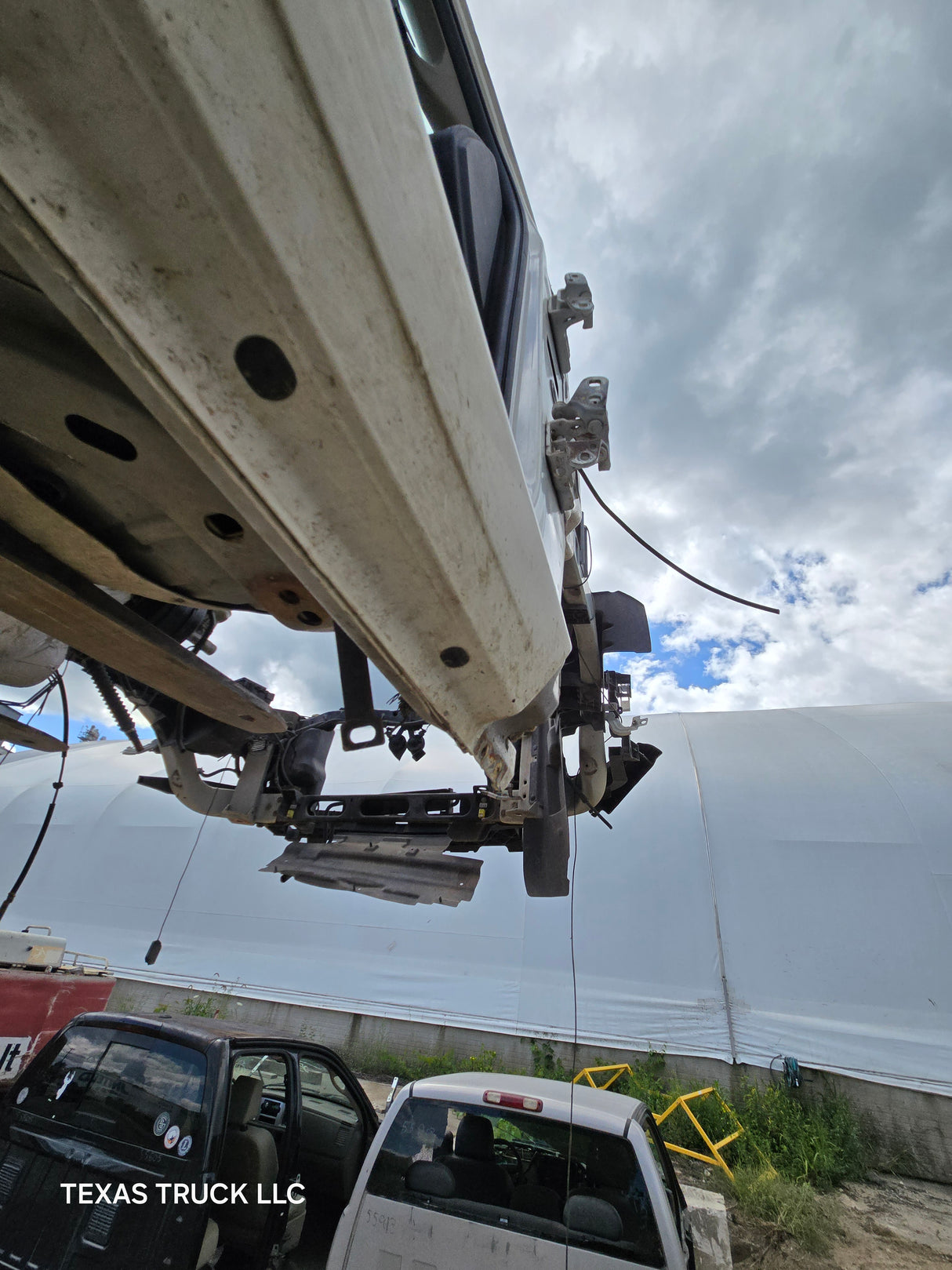 2009-2018 Dodge Ram 1500 4th Gen Quad Cab Cab - White