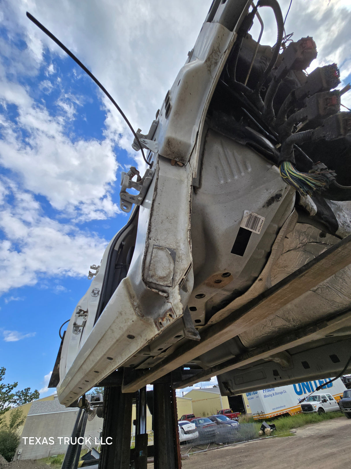 2009-2018 Dodge Ram 1500 4th Gen Quad Cab Cab - White