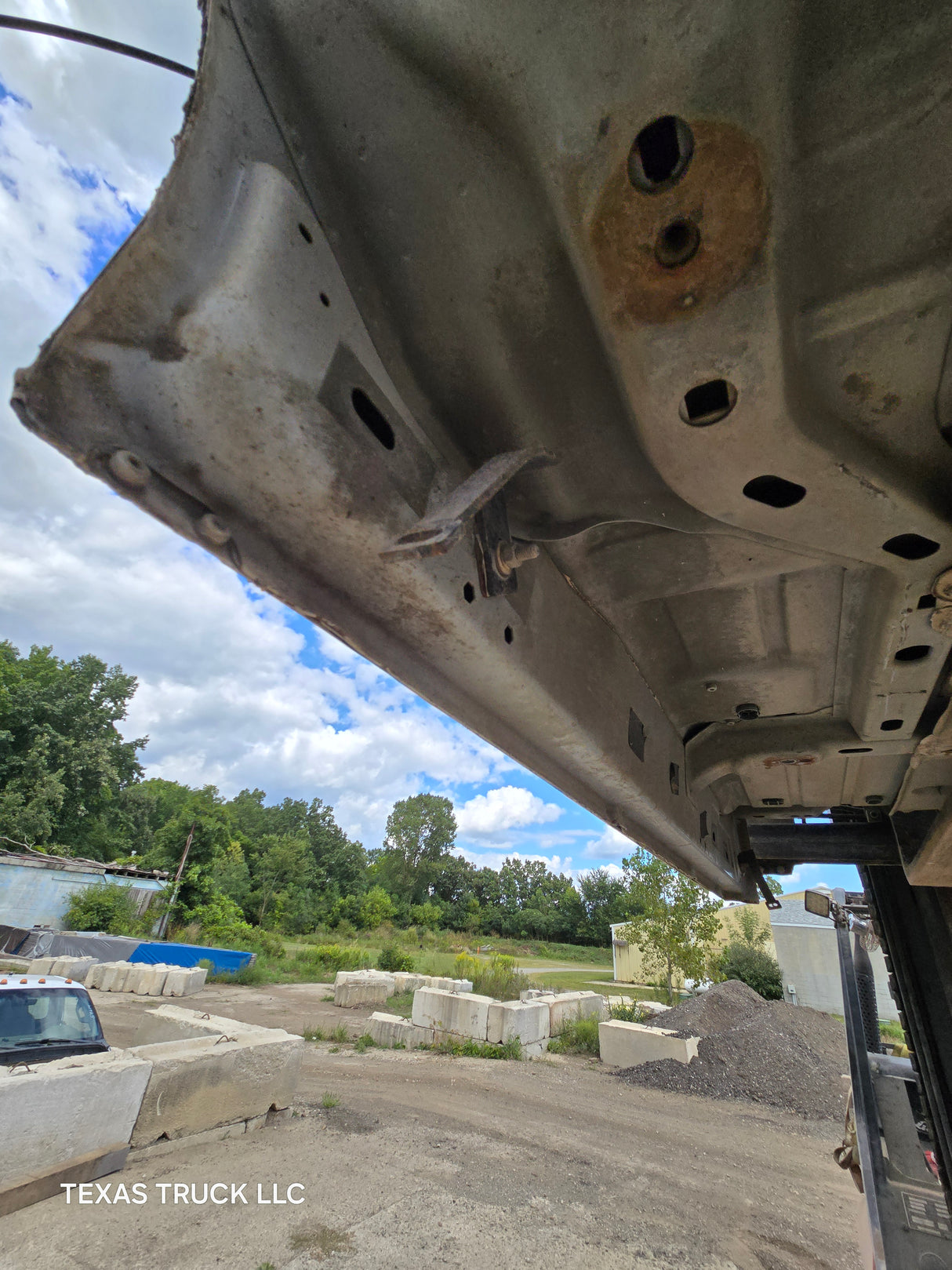 2009-2018 Dodge Ram 1500 4th Gen Quad Cab Cab - White