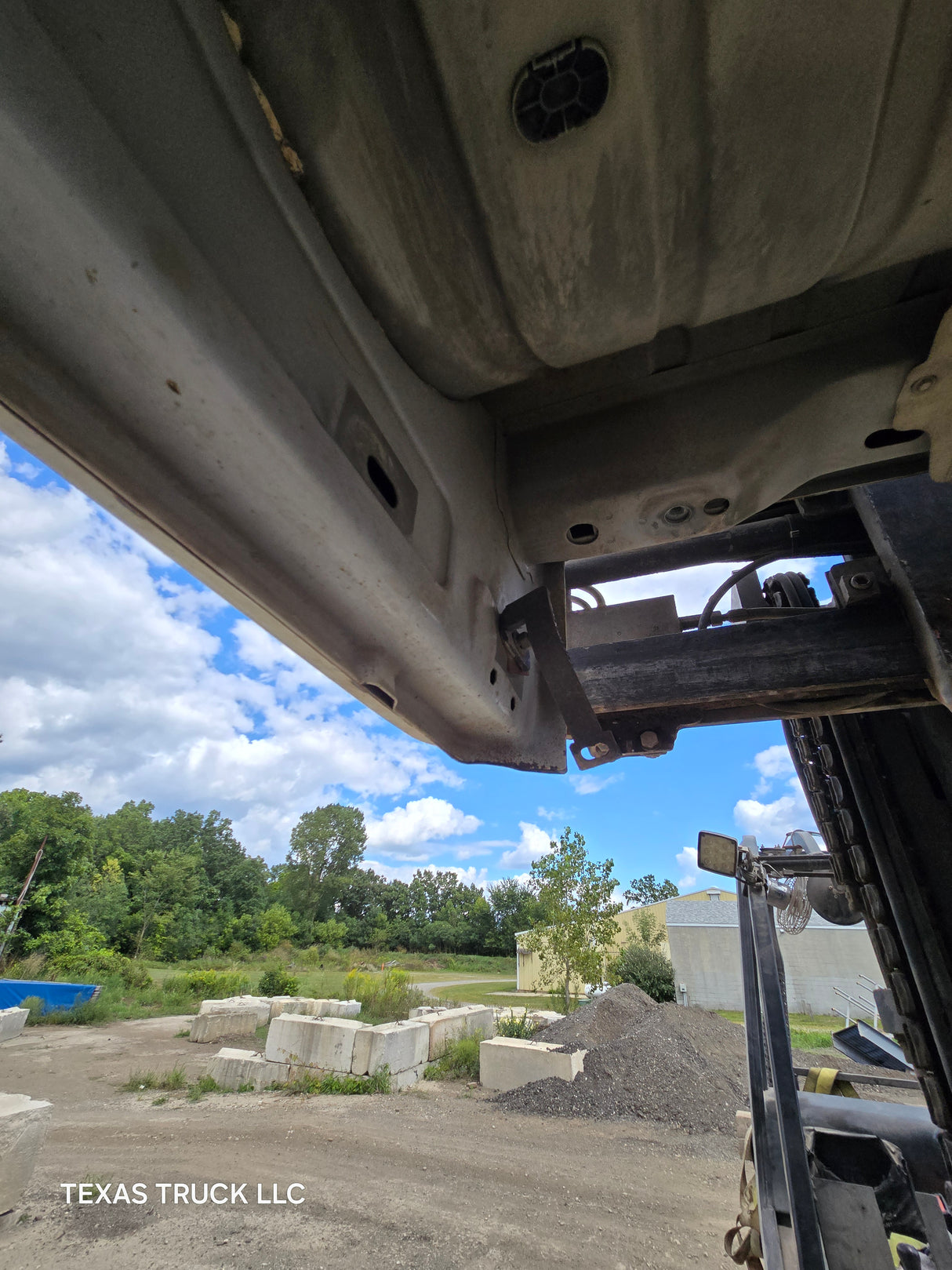 2009-2018 Dodge Ram 1500 4th Gen Quad Cab Cab - White