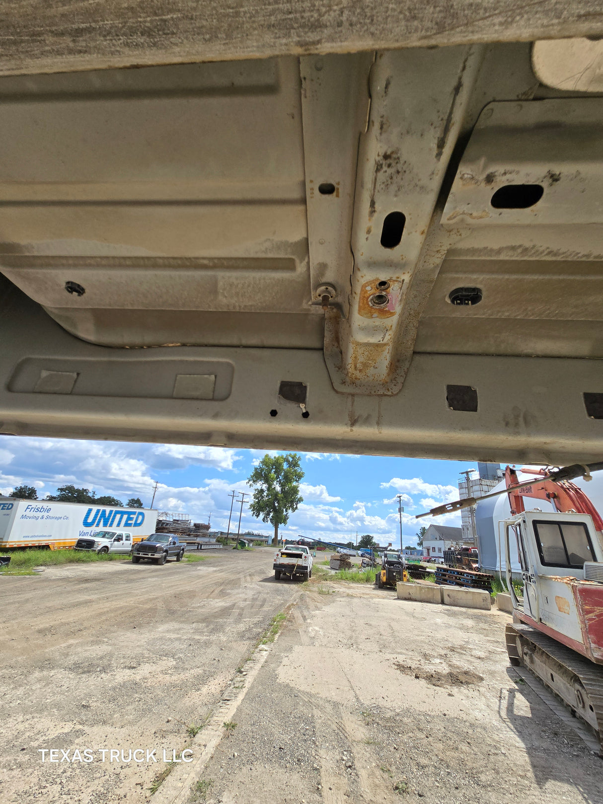 2009-2018 Dodge Ram 1500 4th Gen Quad Cab Cab - White