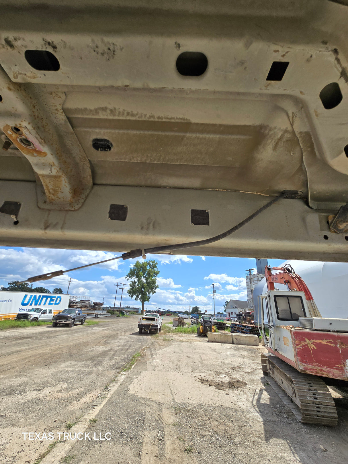 2009-2018 Dodge Ram 1500 4th Gen Quad Cab Cab - White