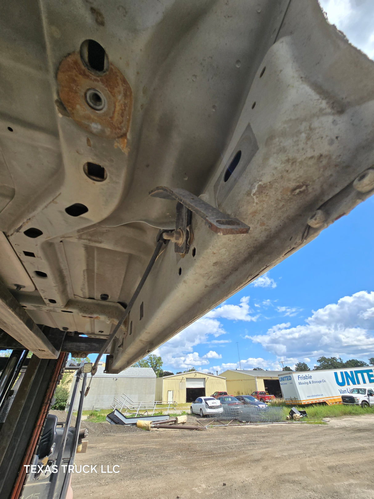 2009-2018 Dodge Ram 1500 4th Gen Quad Cab Cab - White