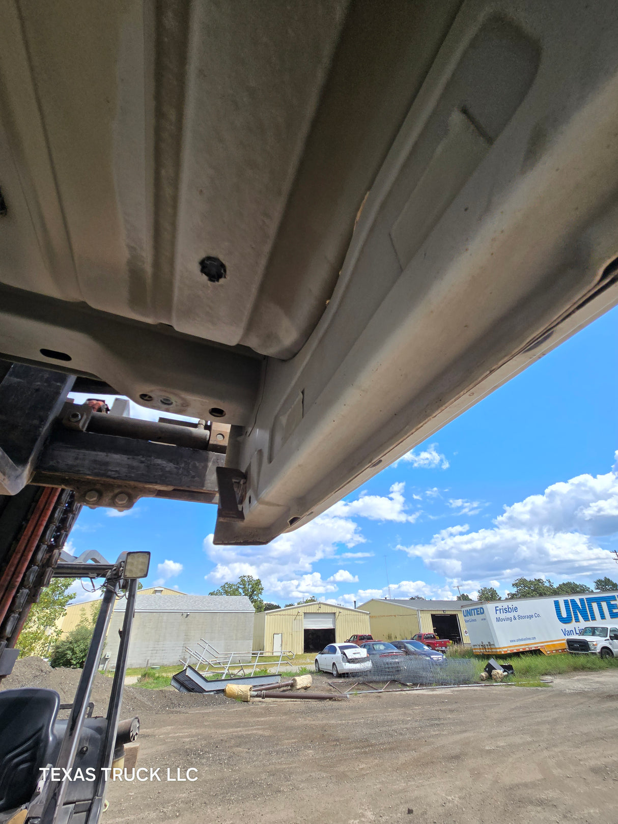 2009-2018 Dodge Ram 1500 4th Gen Quad Cab Cab - White