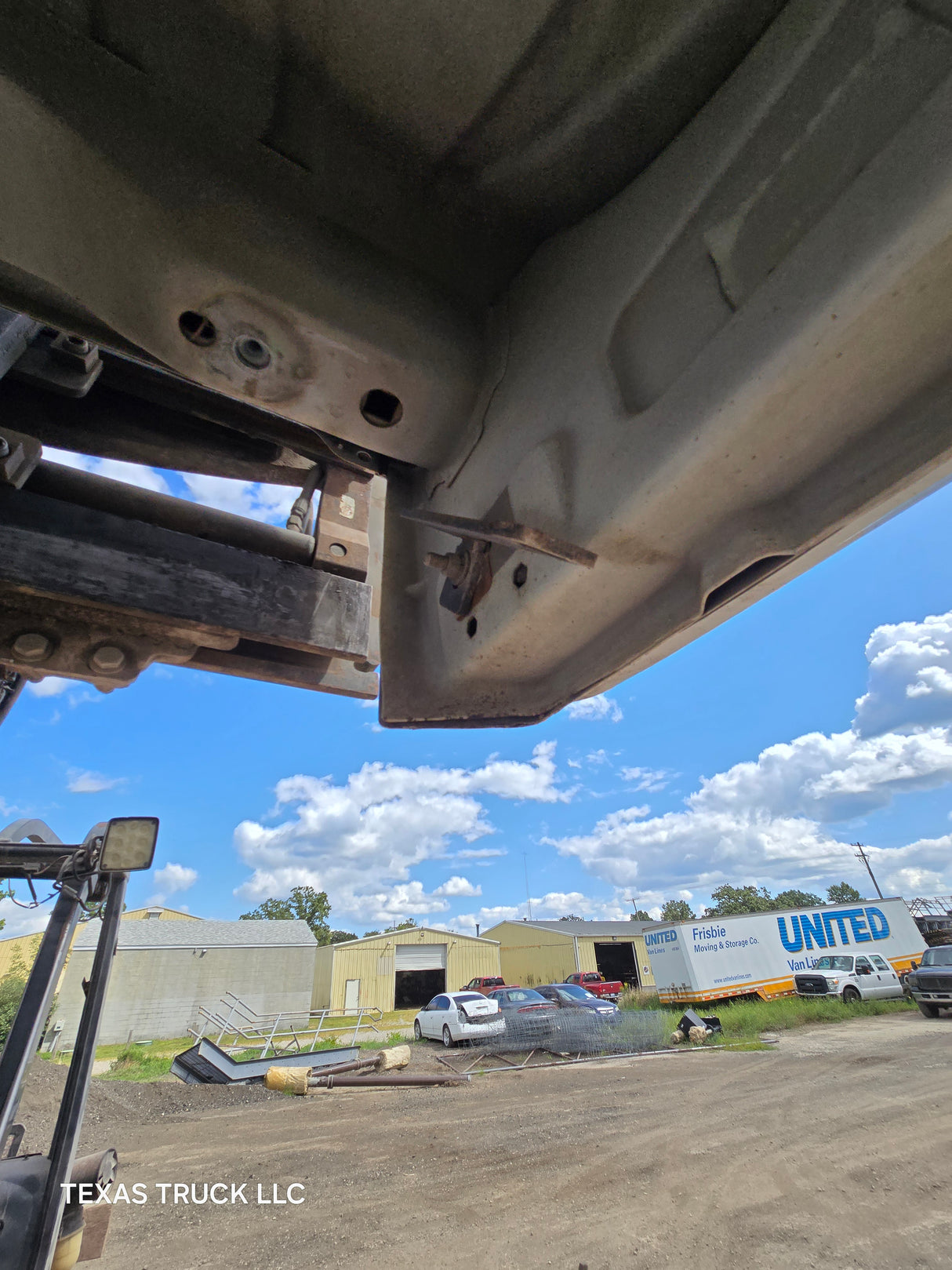 2009-2018 Dodge Ram 1500 4th Gen Quad Cab Cab - White