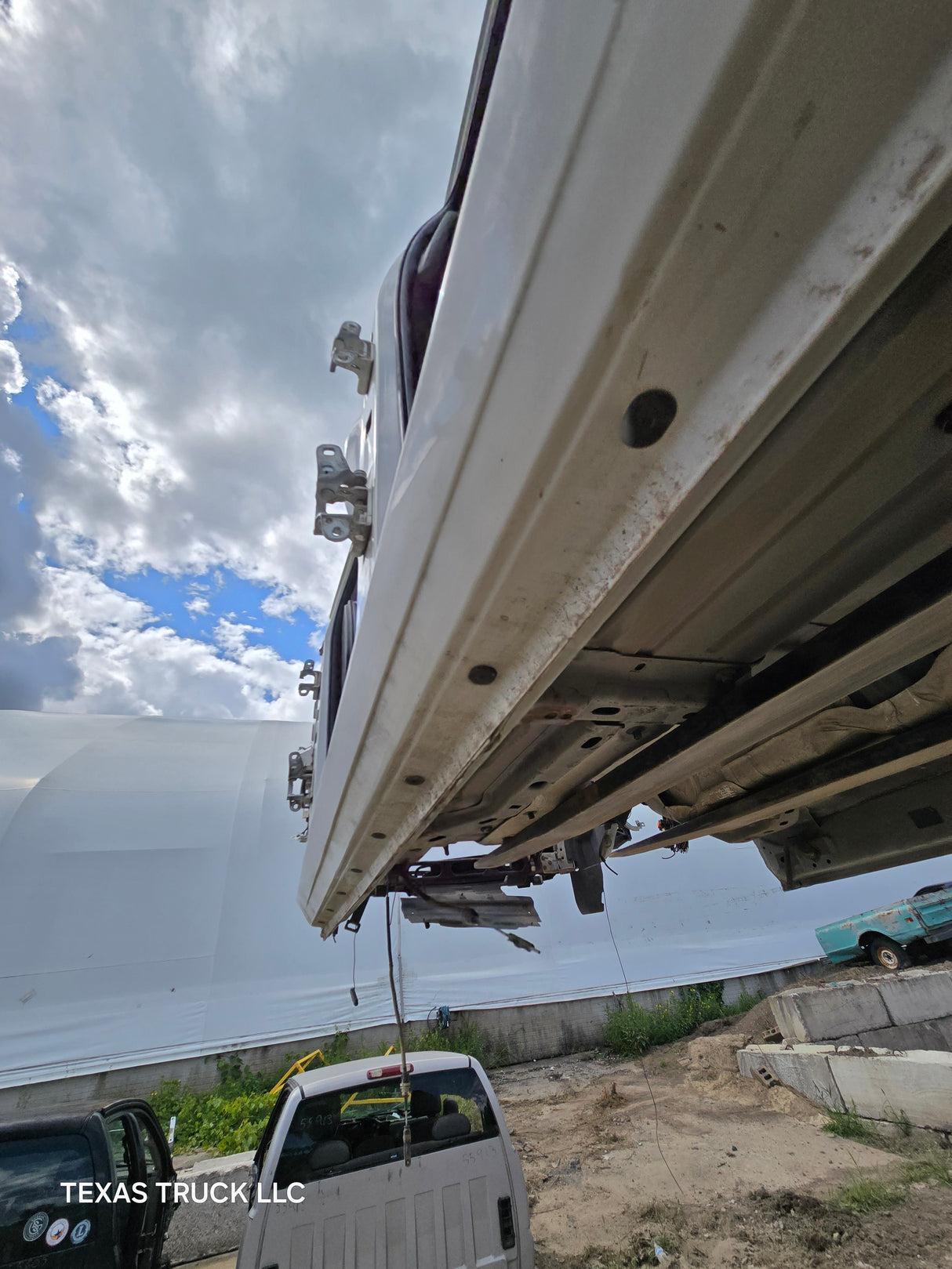 2009-2018 Dodge Ram 1500 4th Gen Quad Cab Cab - White