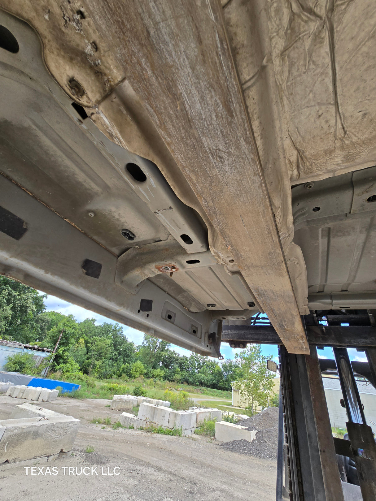 2009-2018 Dodge Ram 1500 4th Gen Quad Cab Cab - White