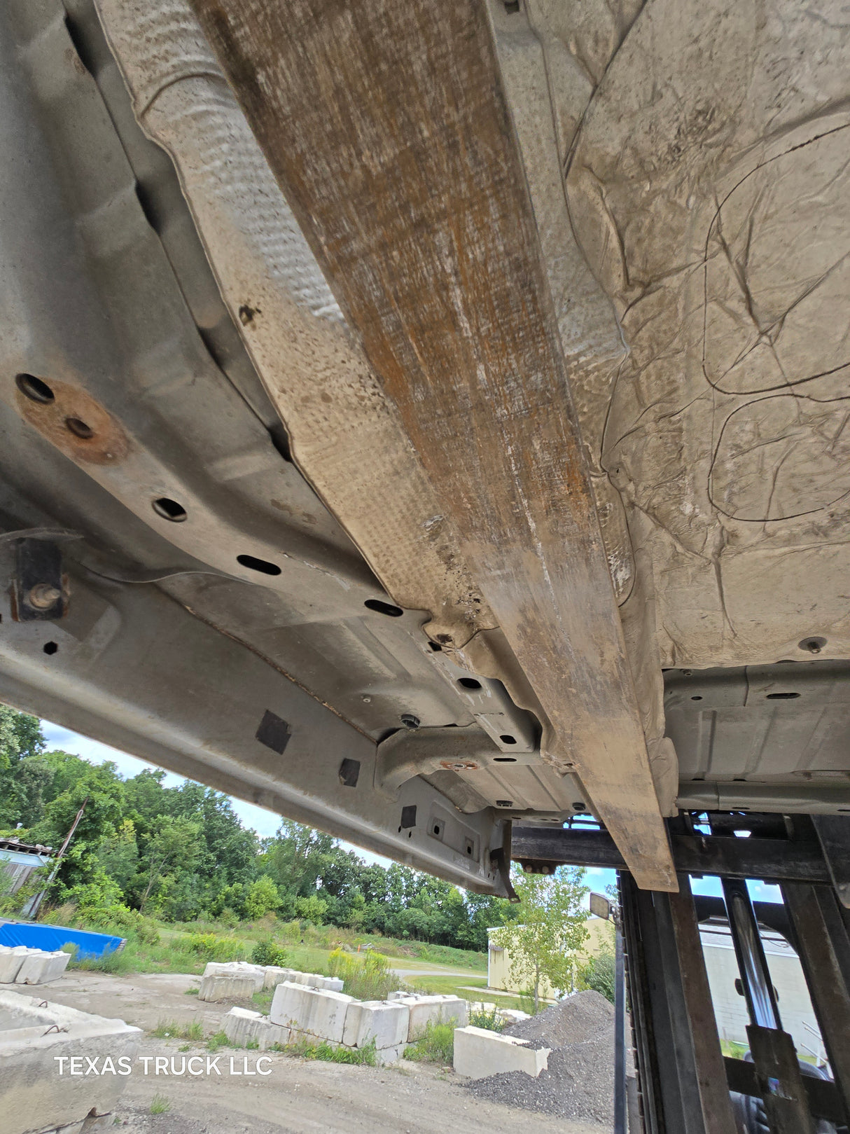 2009-2018 Dodge Ram 1500 4th Gen Quad Cab Cab - White