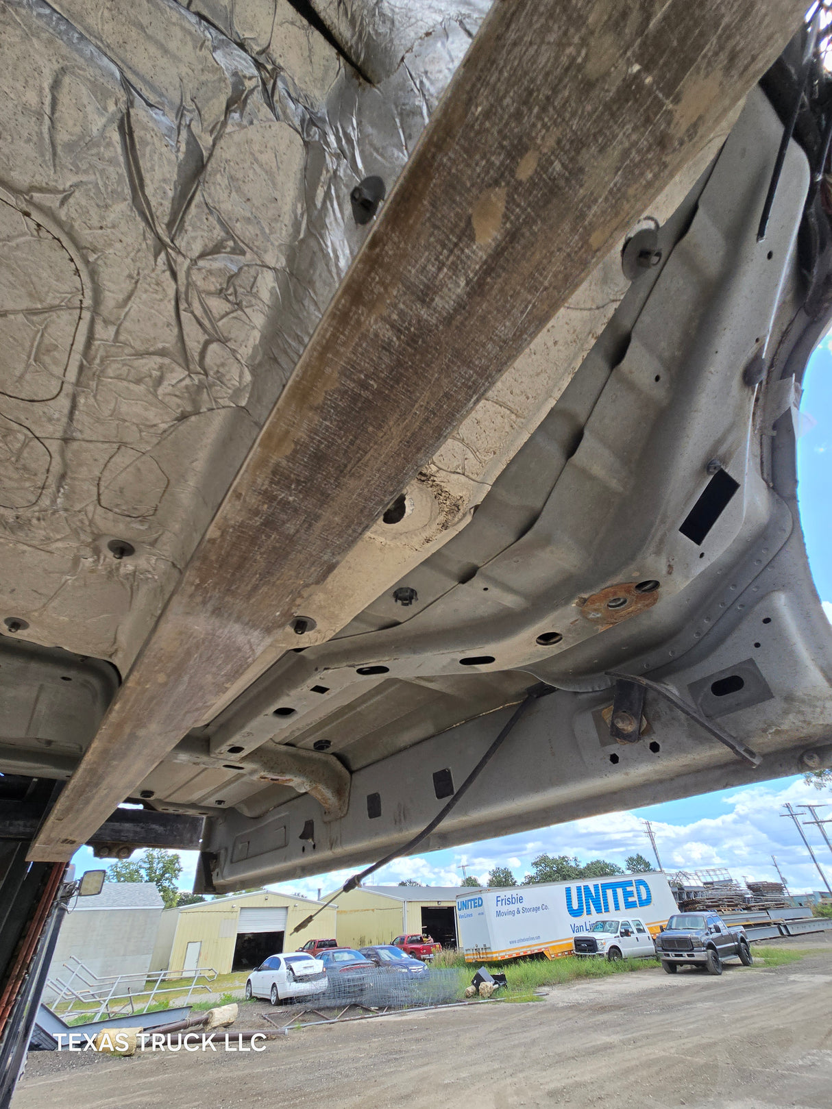 2009-2018 Dodge Ram 1500 4th Gen Quad Cab Cab - White