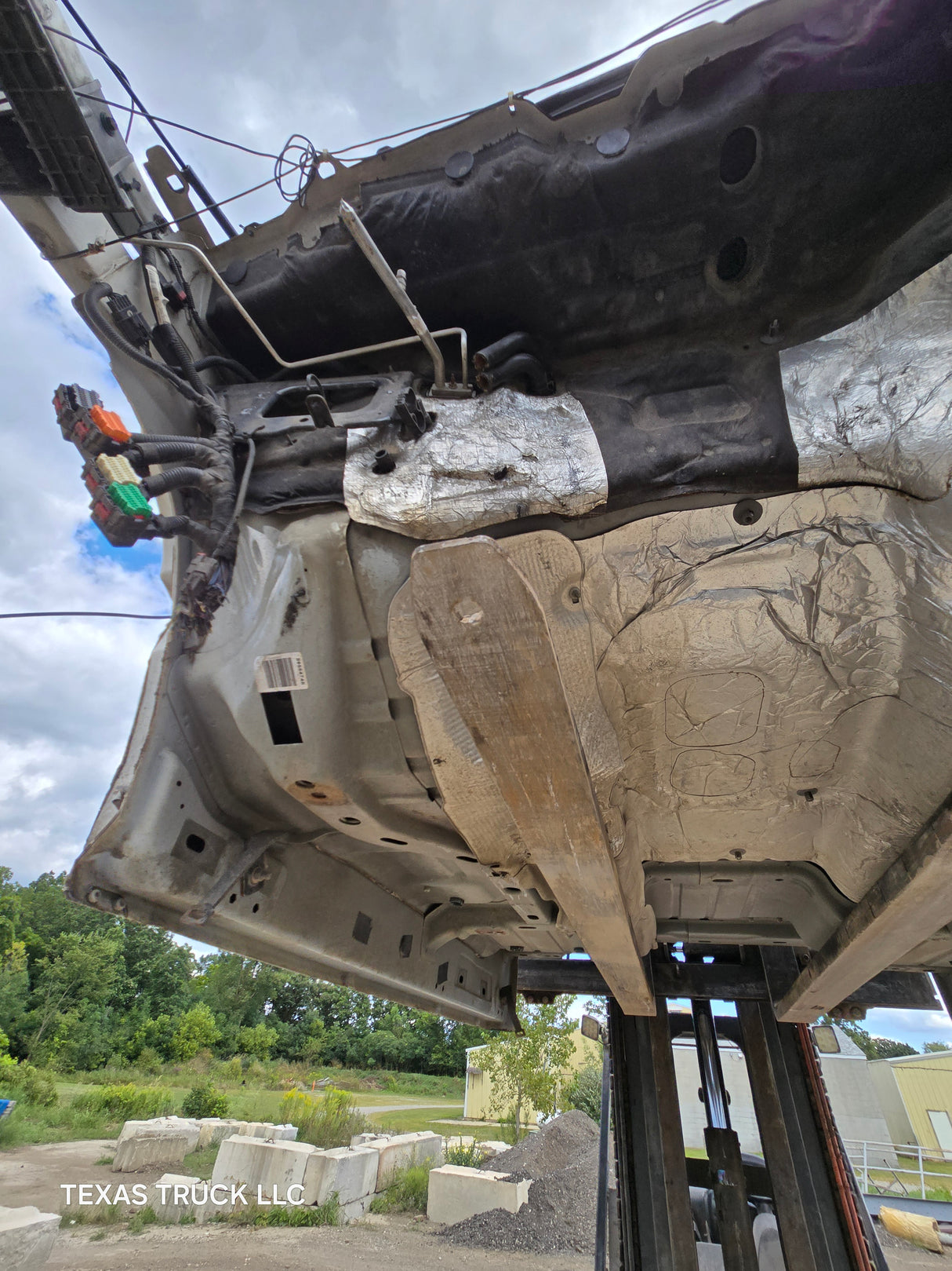 2009-2018 Dodge Ram 1500 4th Gen Quad Cab Cab - White