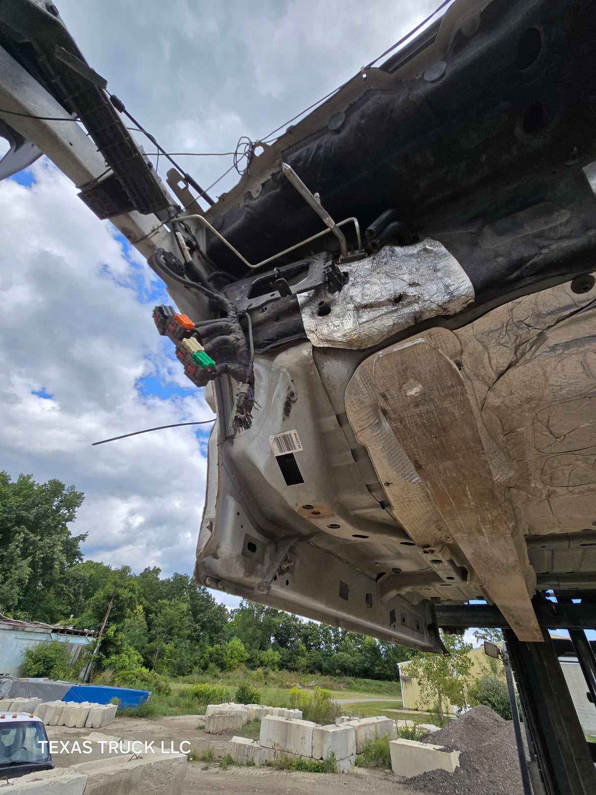 2009-2018 Dodge Ram 1500 4th Gen Quad Cab Cab - White