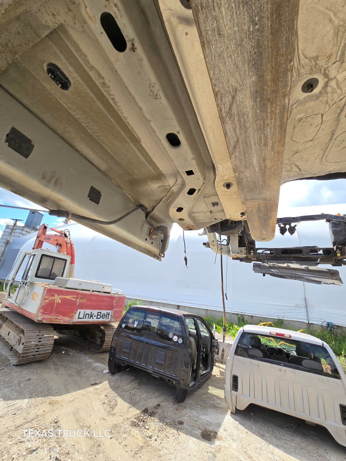 2009-2018 Dodge Ram 1500 4th Gen Quad Cab Cab - White
