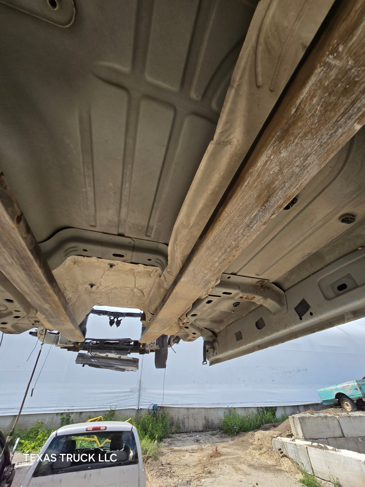 2009-2018 Dodge Ram 1500 4th Gen Quad Cab Cab - White