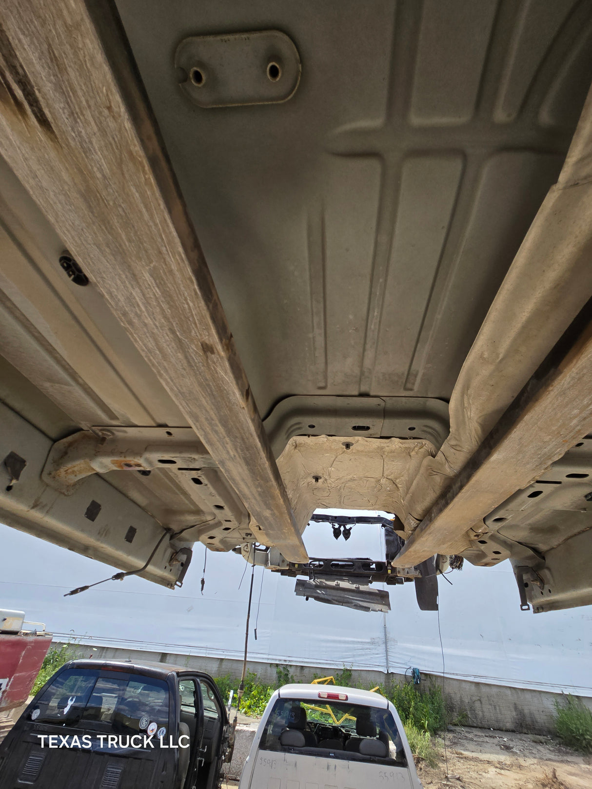 2009-2018 Dodge Ram 1500 4th Gen Quad Cab Cab - White