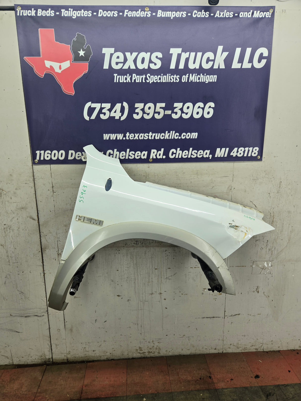 2009-2018 Dodge Ram 4th Gen RH Passenger Side Front Fender 1500 2500 3500 - White & Tan