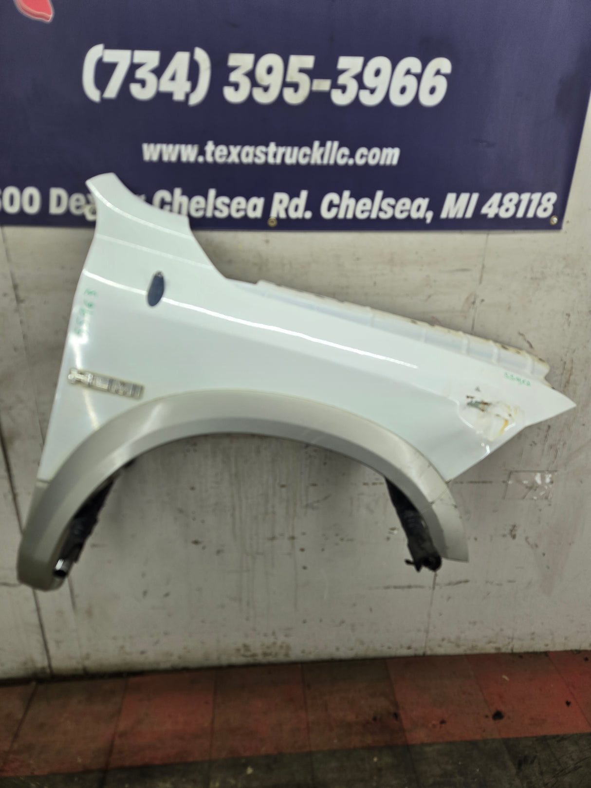 2009-2018 Dodge Ram 4th Gen RH Passenger Side Front Fender 1500 2500 3500 - White & Tan