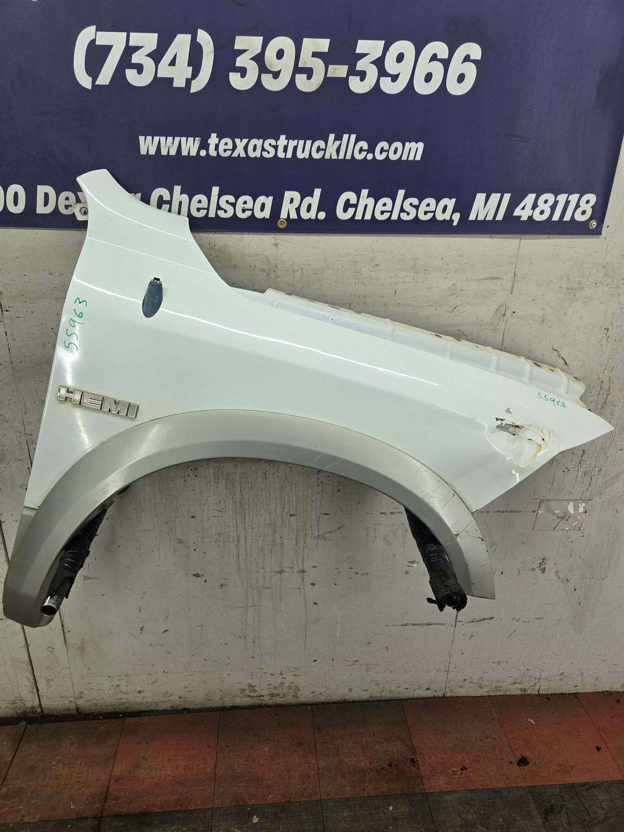 2009-2018 Dodge Ram 4th Gen RH Passenger Side Front Fender 1500 2500 3500 - White & Tan