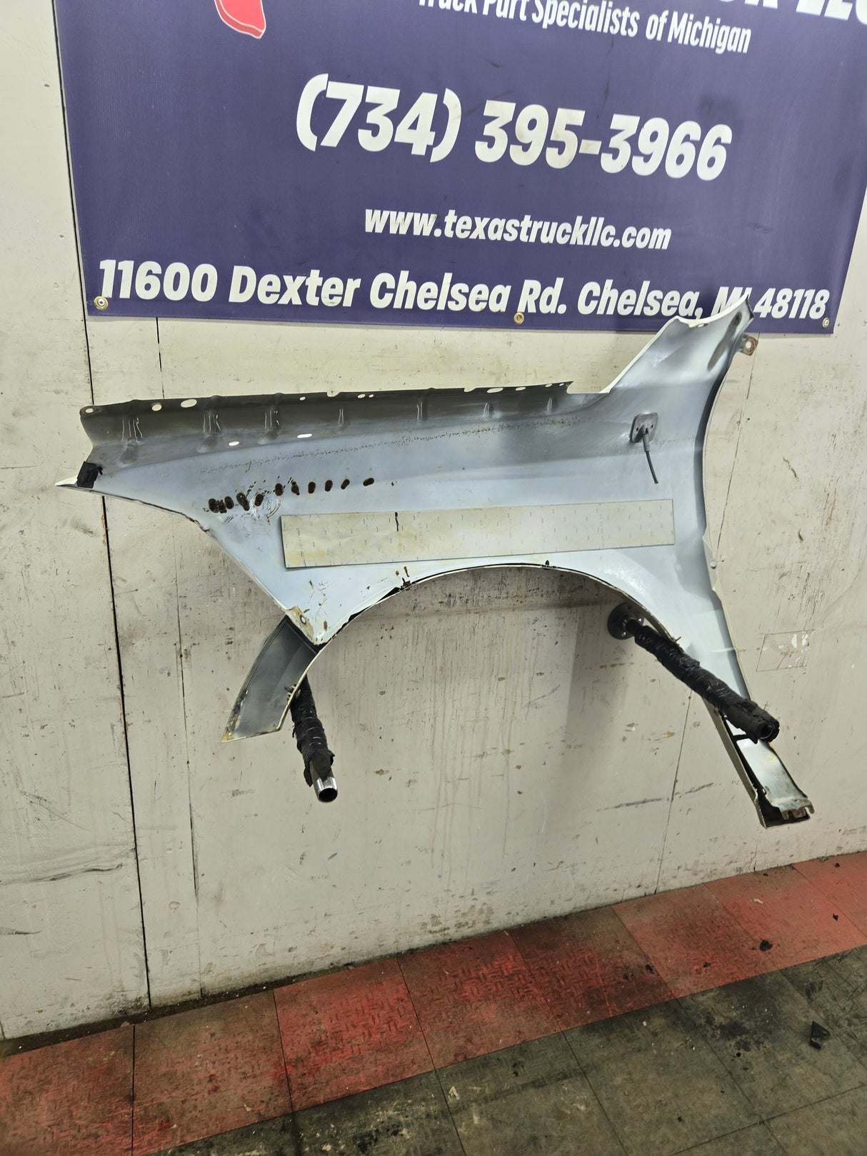 2009-2018 Dodge Ram 4th Gen RH Passenger Side Front Fender 1500 2500 3500 - White & Tan