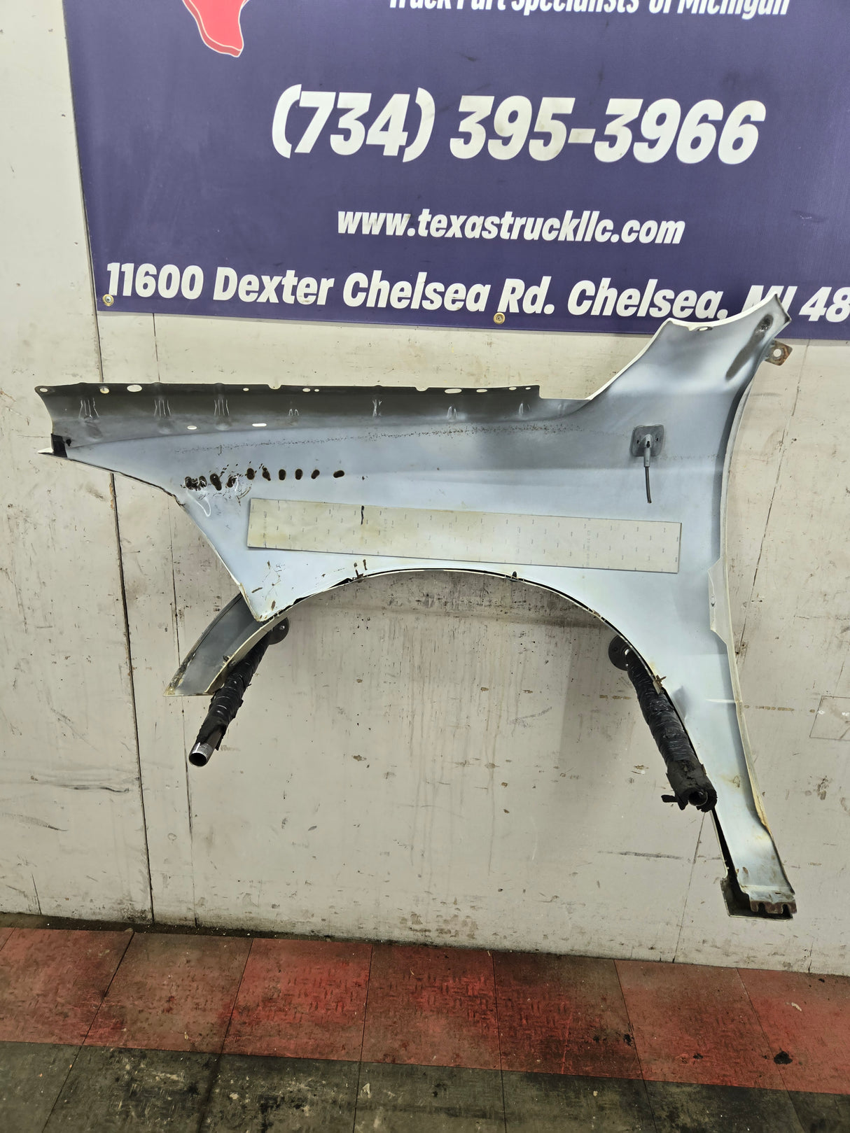 2009-2018 Dodge Ram 4th Gen RH Passenger Side Front Fender 1500 2500 3500 - White & Tan