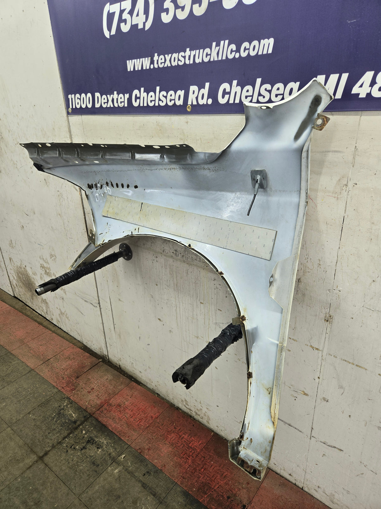 2009-2018 Dodge Ram 4th Gen RH Passenger Side Front Fender 1500 2500 3500 - White & Tan