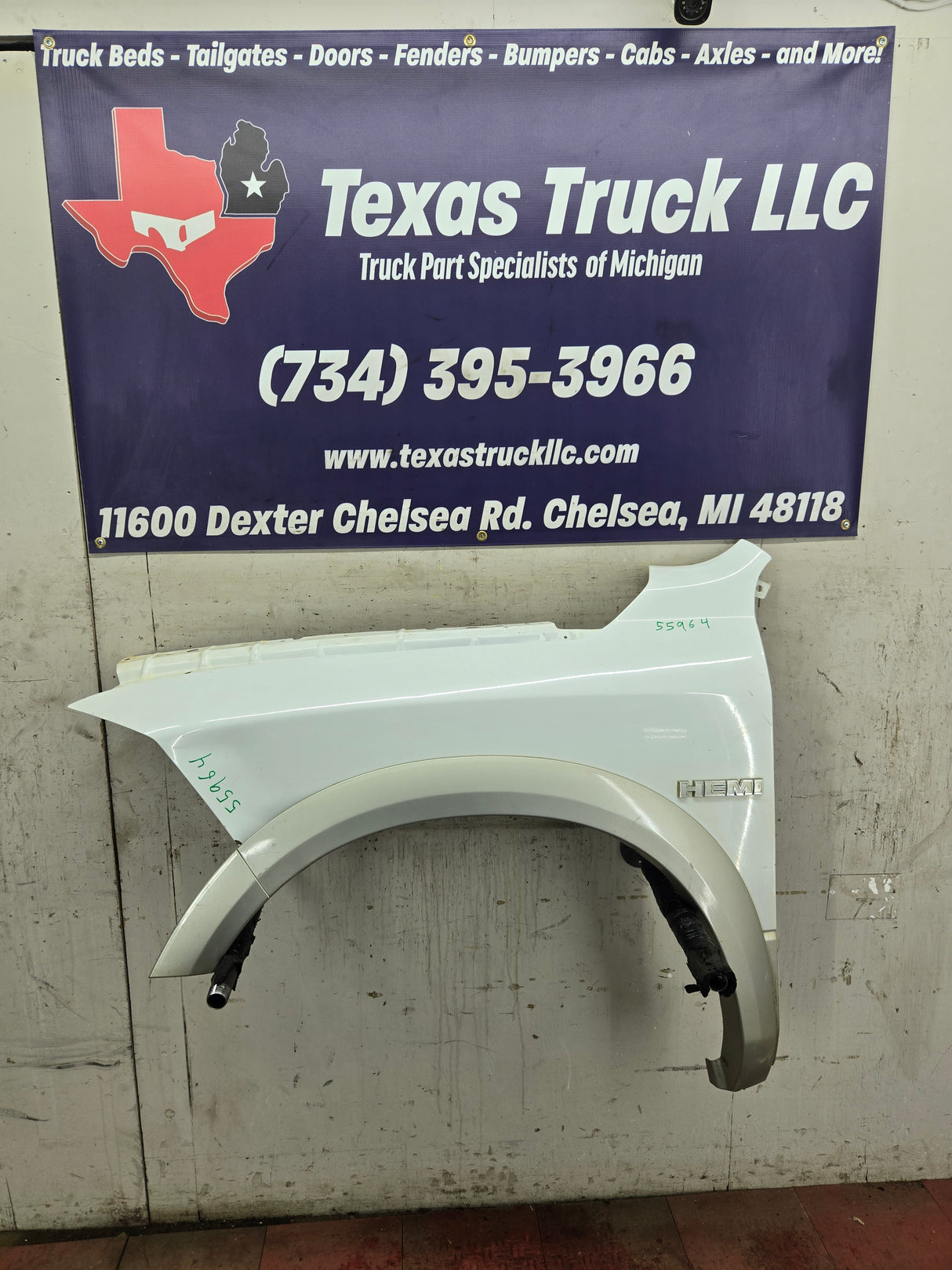 2009-2018 Dodge Ram 4th Gen LH Driver Side Front Fender 1500 2500 3500 - White & Tan