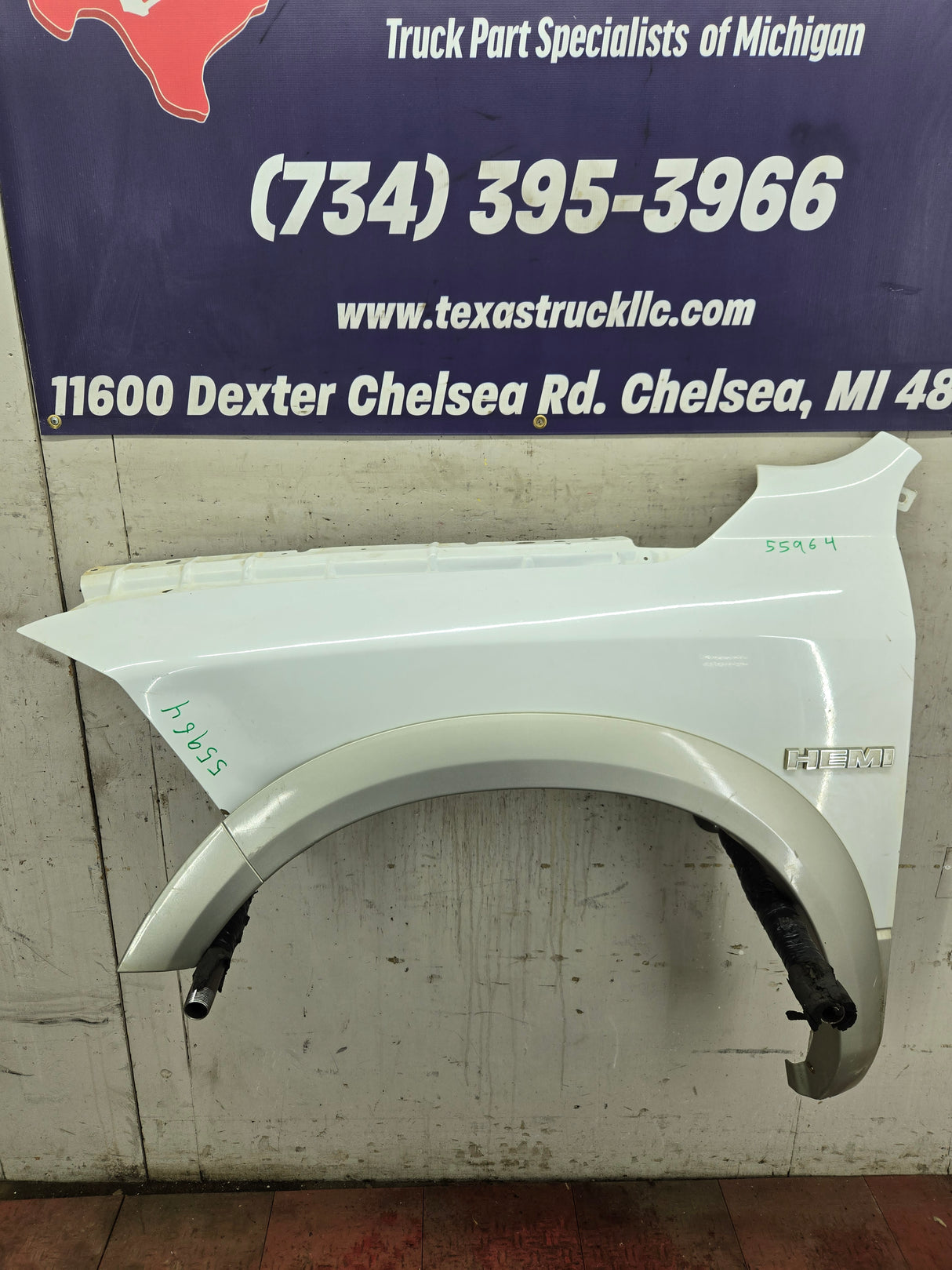 2009-2018 Dodge Ram 4th Gen LH Driver Side Front Fender 1500 2500 3500 - White & Tan