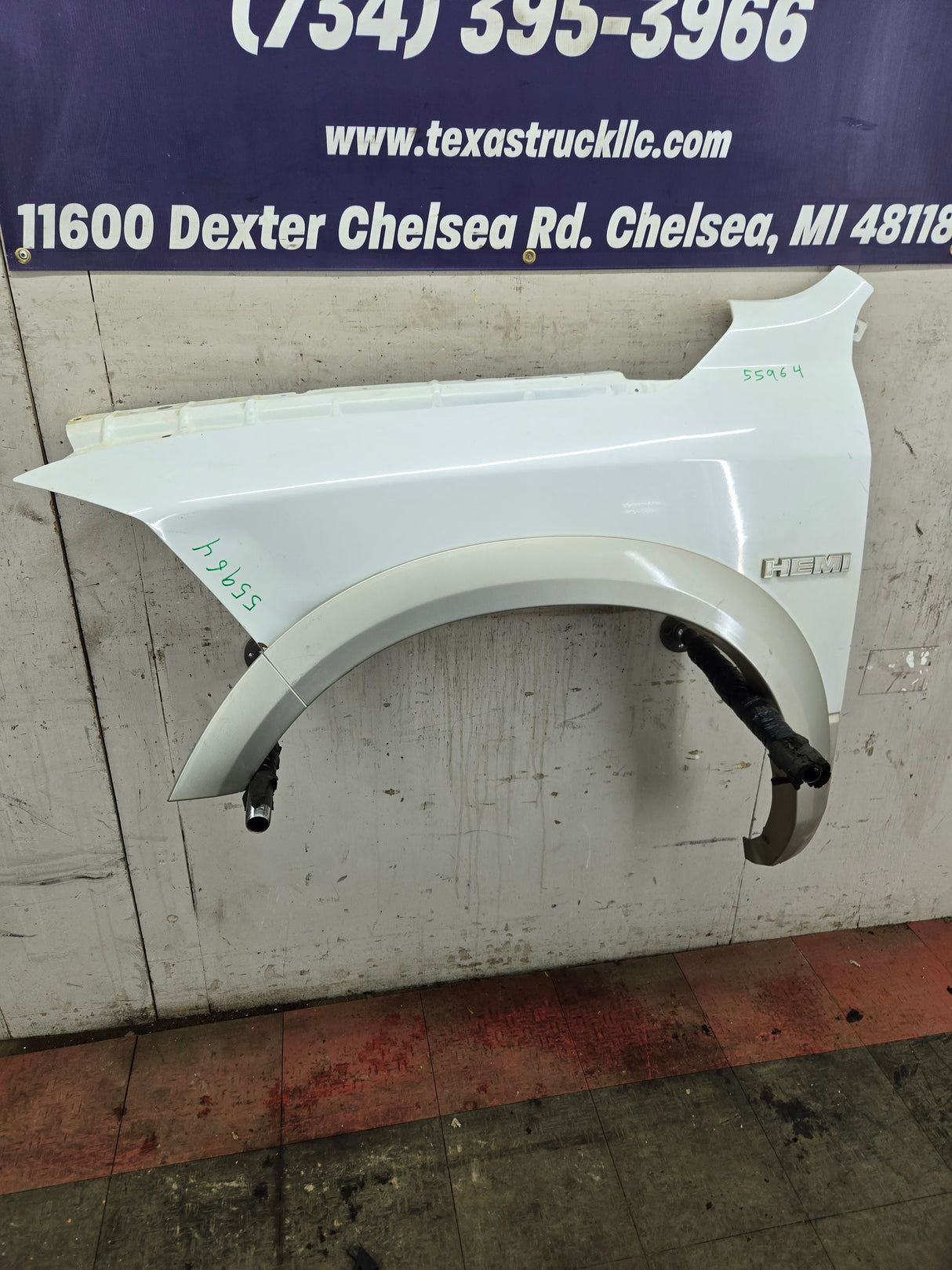 2009-2018 Dodge Ram 4th Gen LH Driver Side Front Fender 1500 2500 3500 - White & Tan