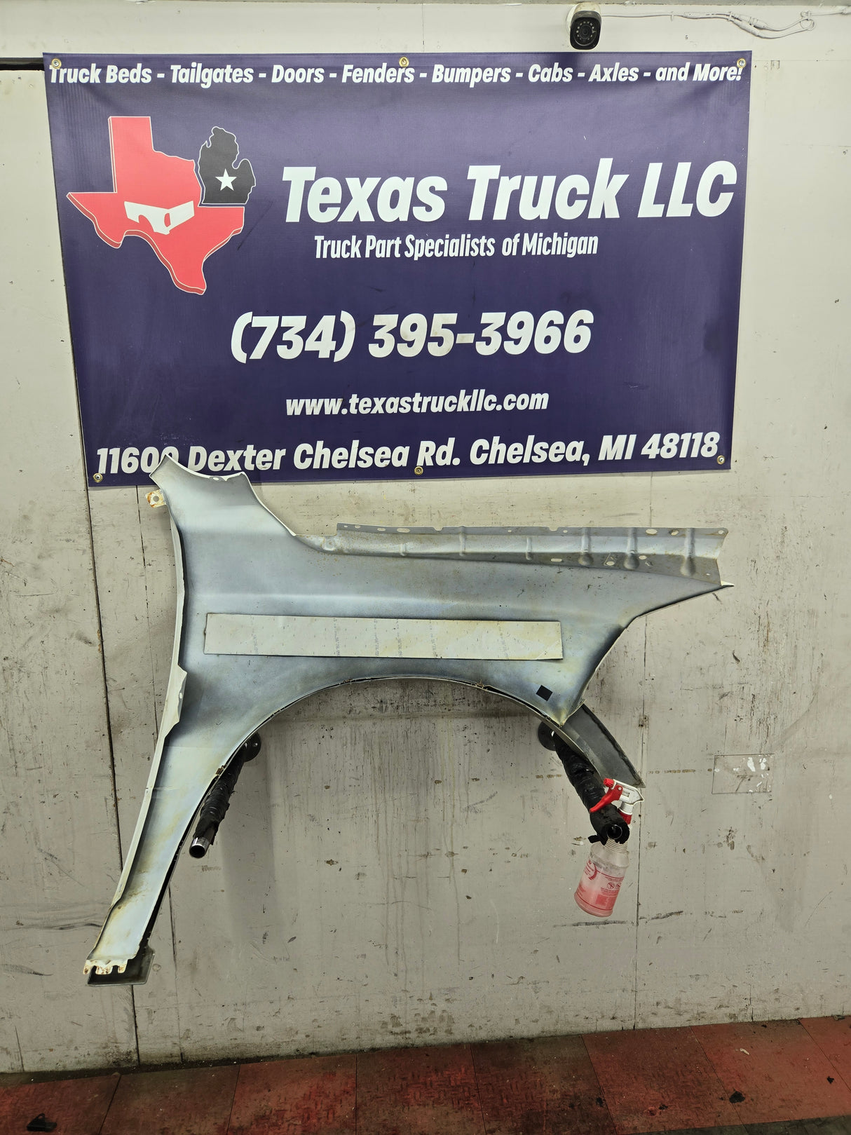 2009-2018 Dodge Ram 4th Gen LH Driver Side Front Fender 1500 2500 3500 - White & Tan