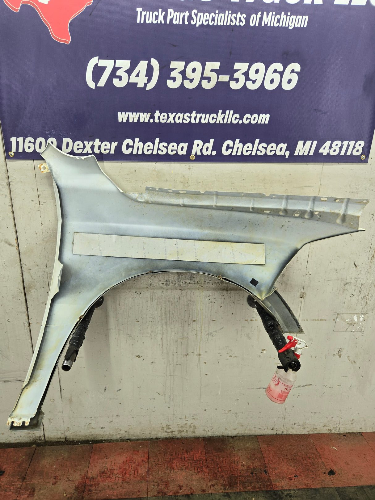 2009-2018 Dodge Ram 4th Gen LH Driver Side Front Fender 1500 2500 3500 - White & Tan