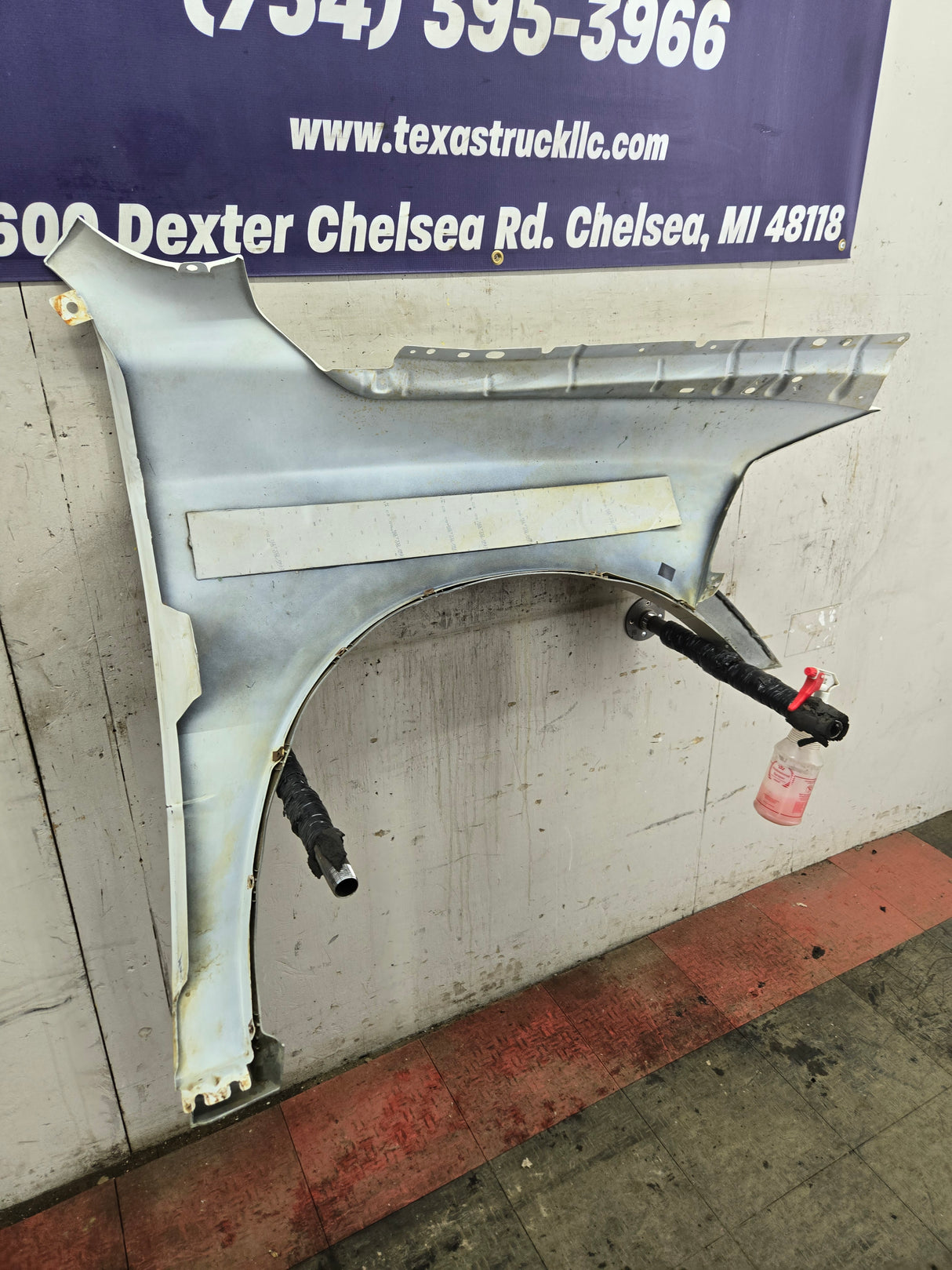 2009-2018 Dodge Ram 4th Gen LH Driver Side Front Fender 1500 2500 3500 - White & Tan