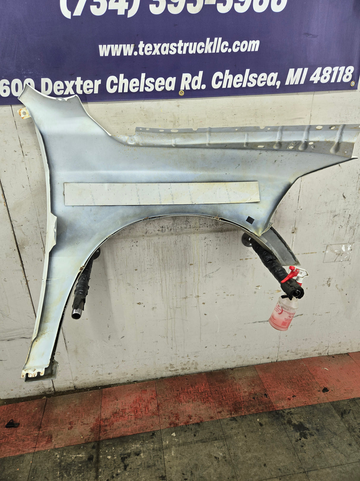 2009-2018 Dodge Ram 4th Gen LH Driver Side Front Fender 1500 2500 3500 - White & Tan