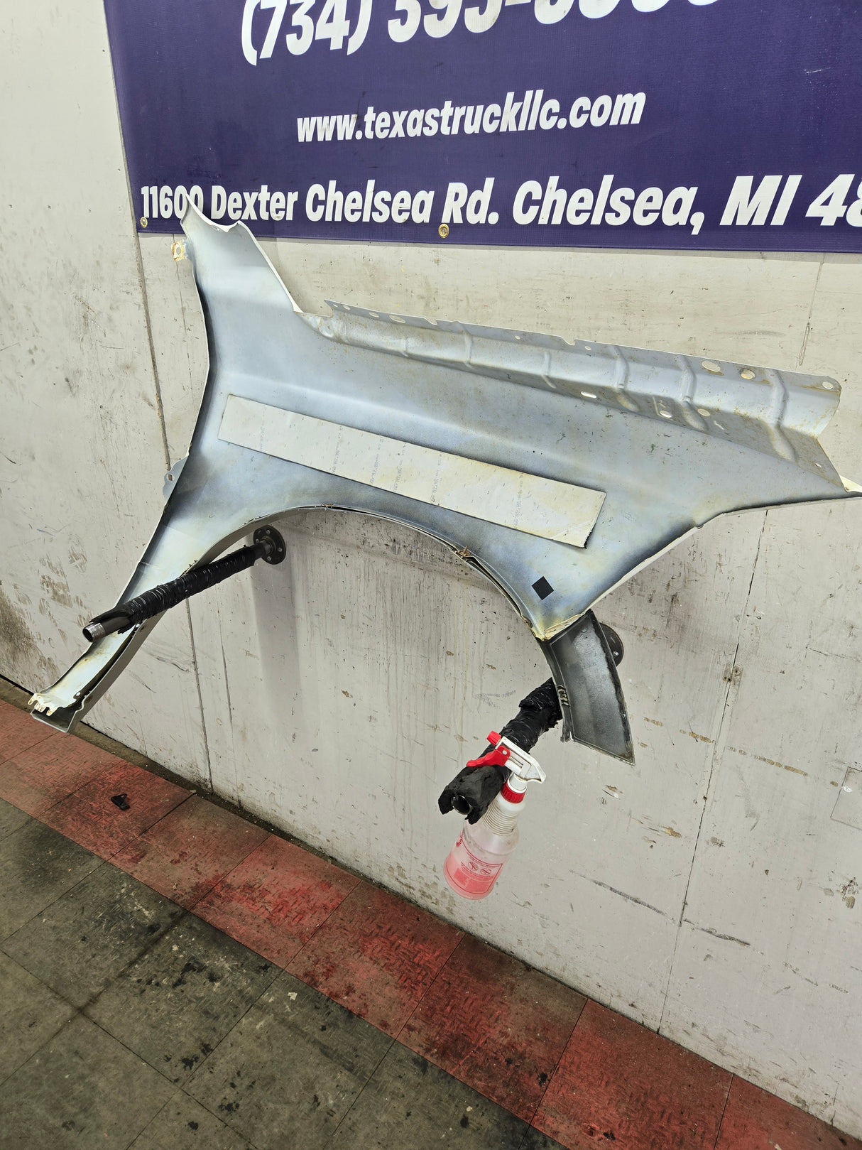 2009-2018 Dodge Ram 4th Gen LH Driver Side Front Fender 1500 2500 3500 - White & Tan