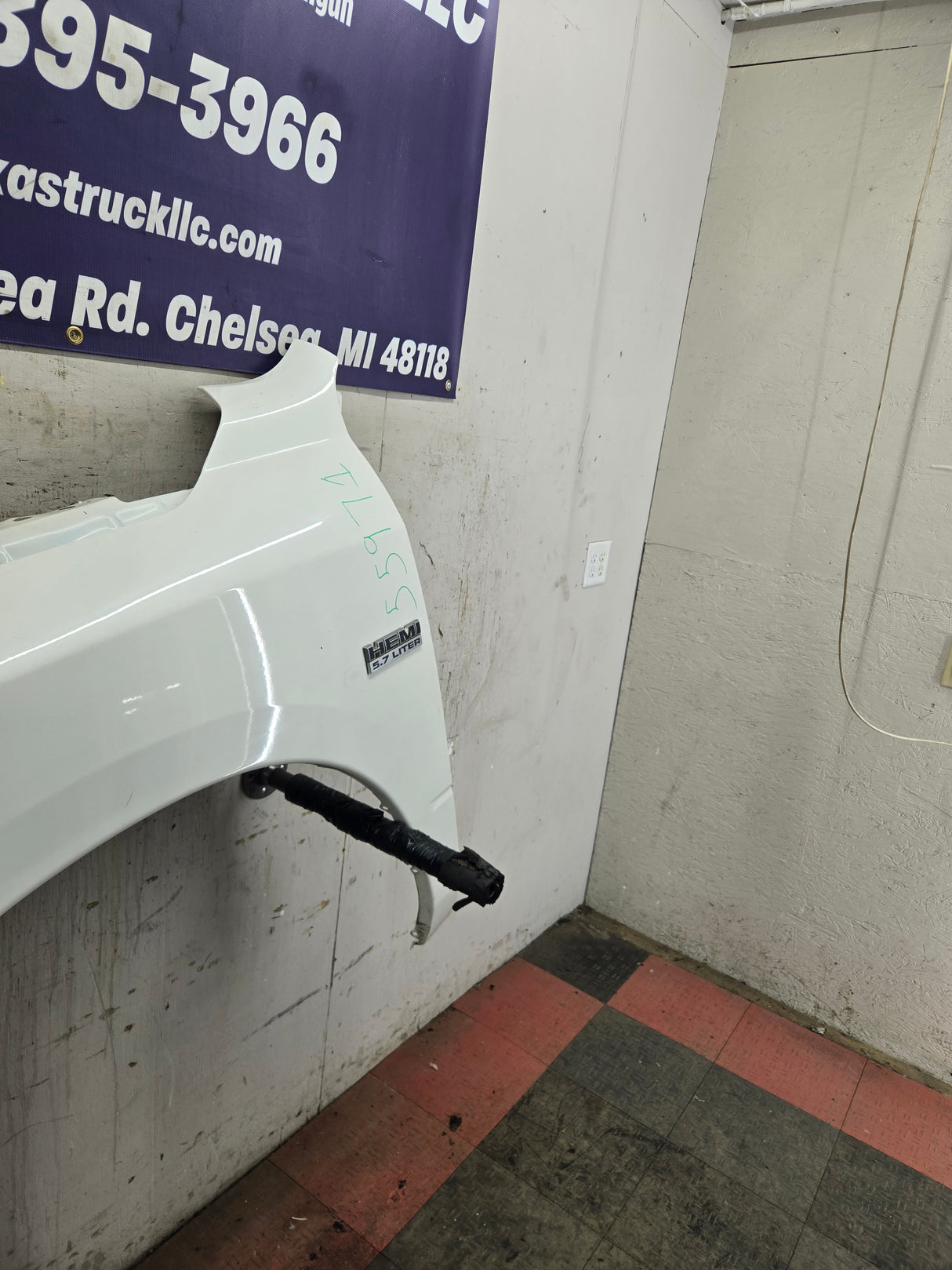 2009-2018 Dodge Ram 4th Gen LH Driver Side Front Fender 1500 2500 3500 - Cream White