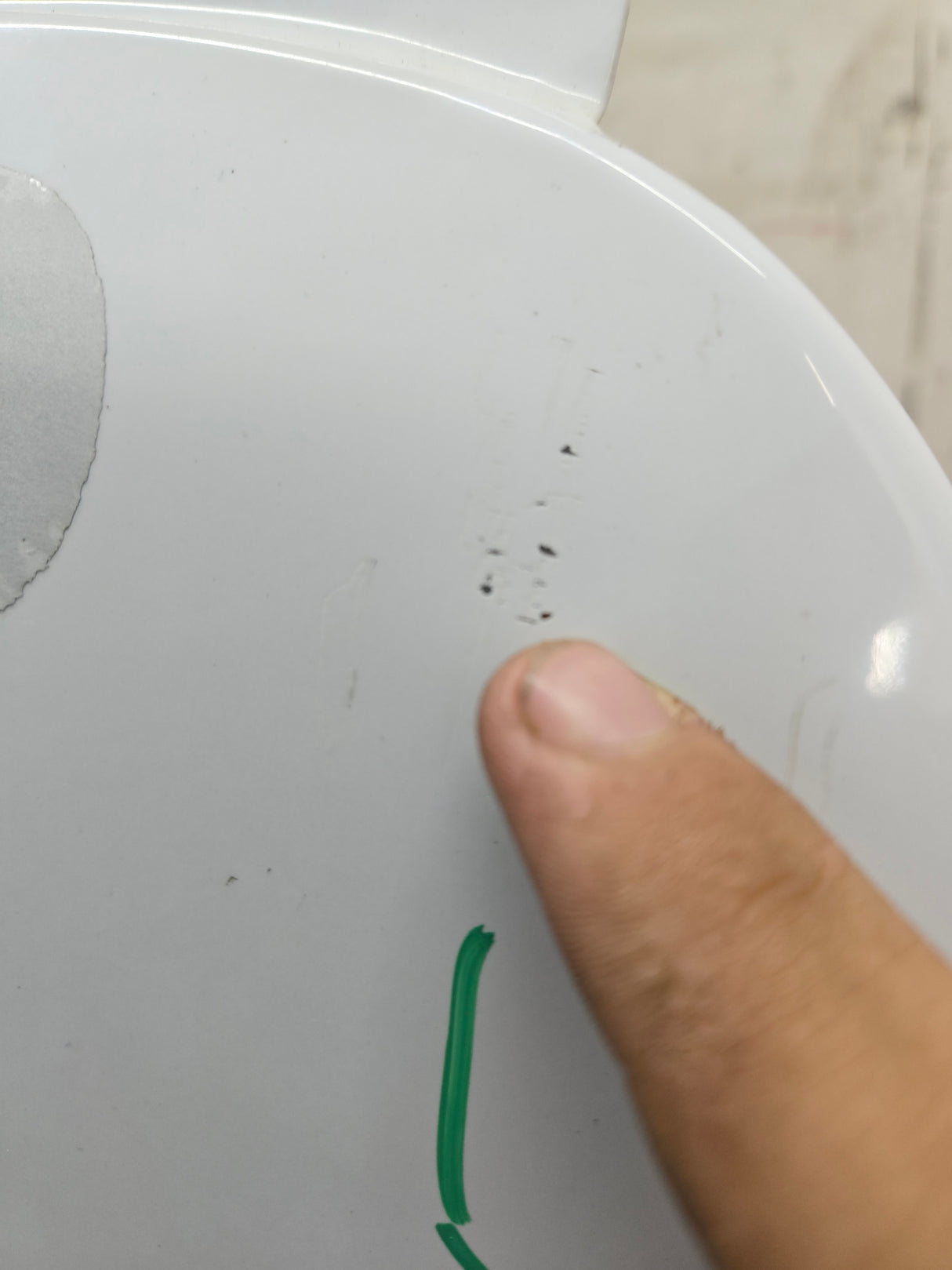 2003-2007 Chevrolet Silverado / Tahoe / Suburban 1500 2500 3500 HD RH Passenger Side "Cateye" Front Fender - Summit White