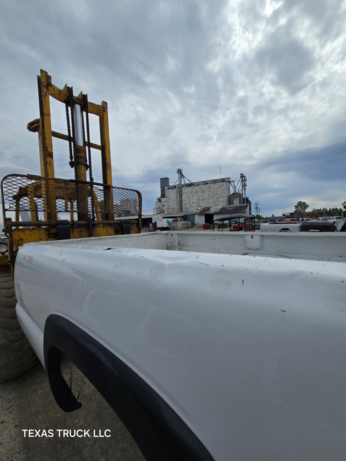 1999-2007 Chevrolet Silverado / GMC Sierra 1500 2500 3500 HD 8' Long Bed Truck Bed - Summit White