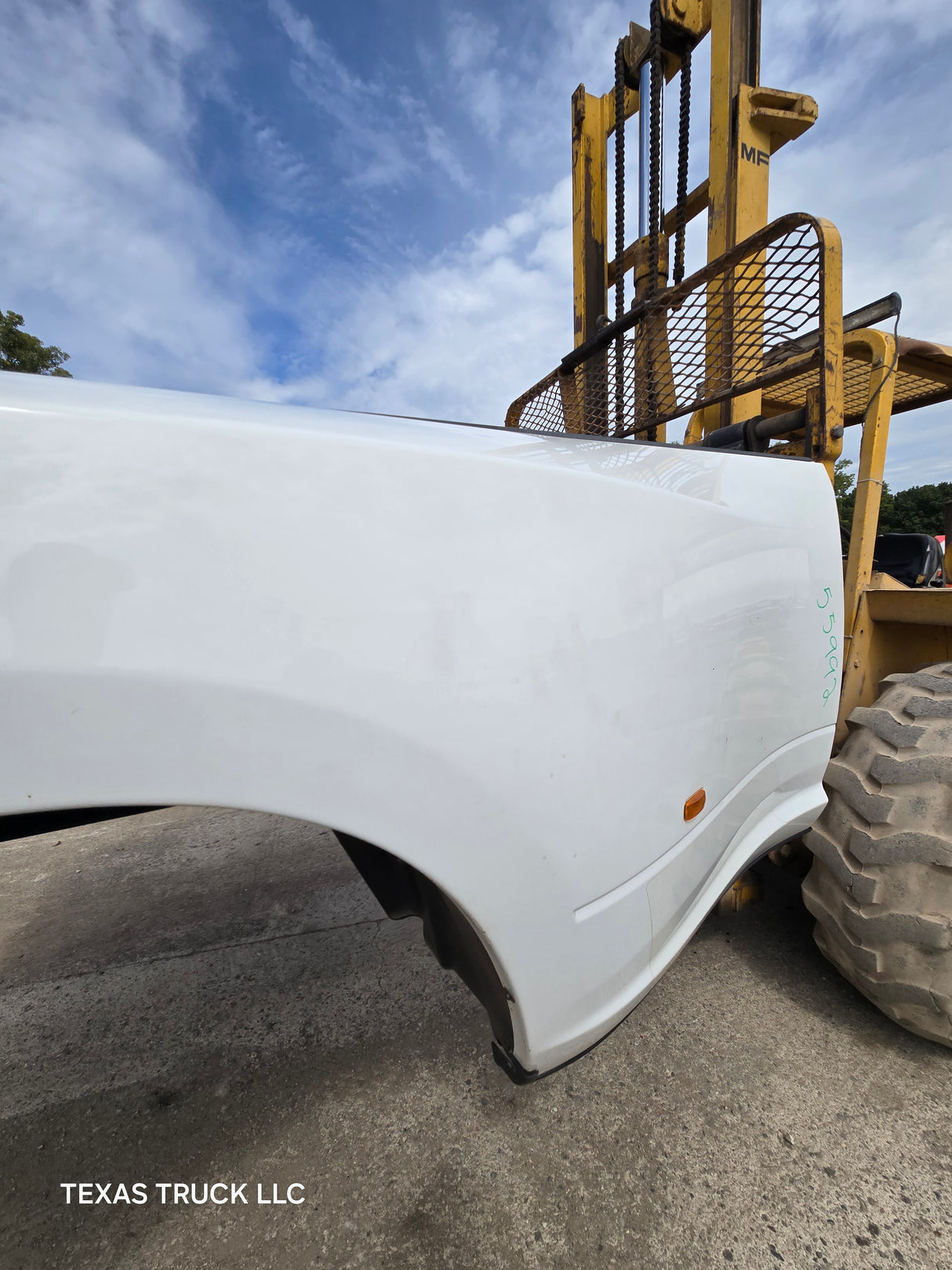 2009-2018 Dodge Ram 3500 4500 4th Gen 8' Dually Truck Passenger Side Bedside - White