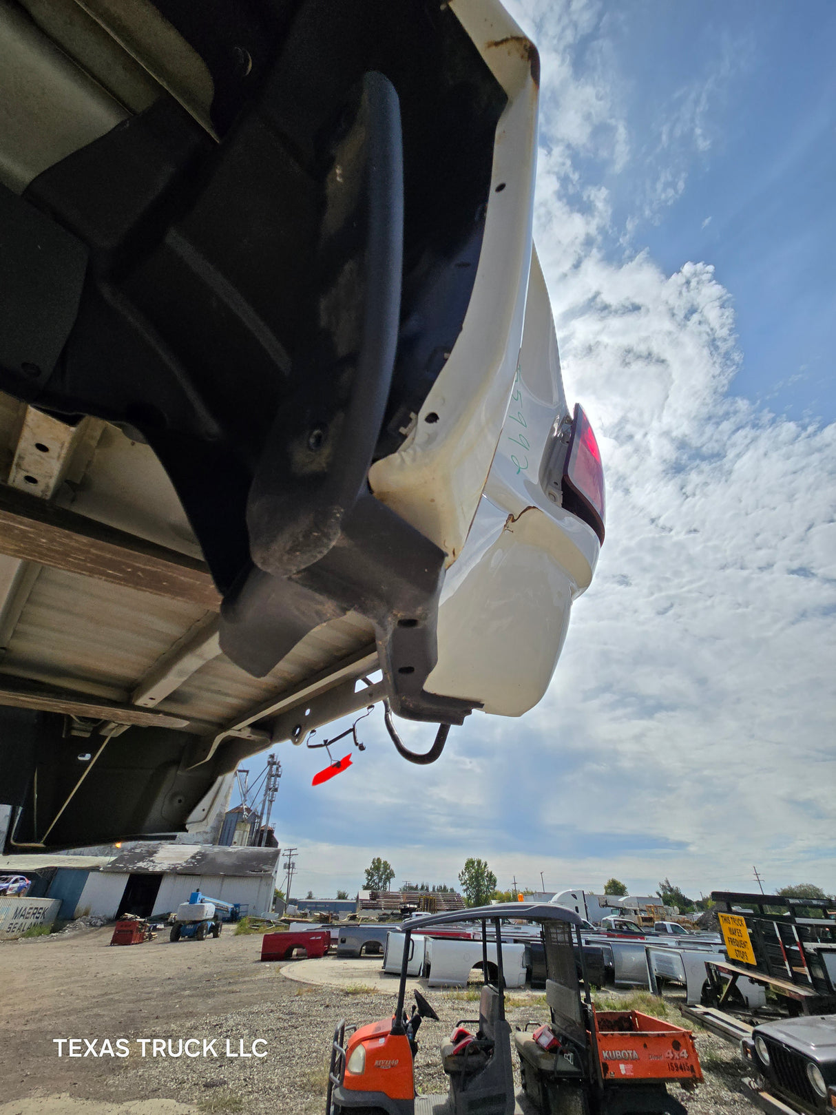 2009-2018 Dodge Ram 3500 4500 4th Gen 8' Dually Truck Passenger Side Bedside - White