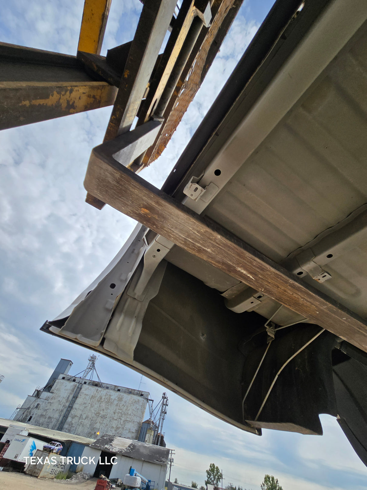 2009-2018 Dodge Ram 3500 4500 4th Gen 8' Dually Truck Passenger Side Bedside - White