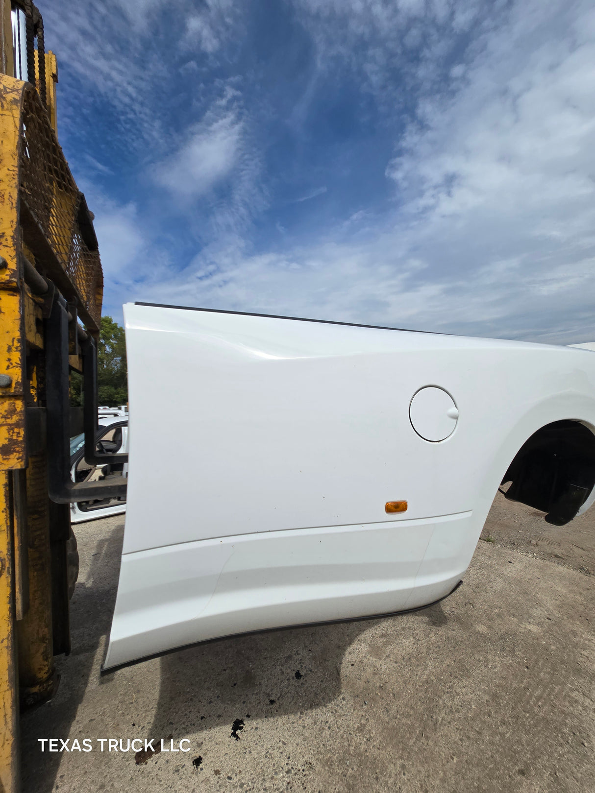 2009-2018 Dodge Ram 3500 4500 4th Gen 8' Dually Truck Passenger Side Bedside - White