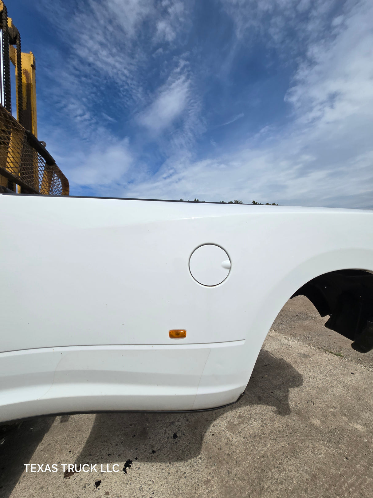 2009-2018 Dodge Ram 3500 4500 4th Gen 8' Dually Truck Passenger Side Bedside - White