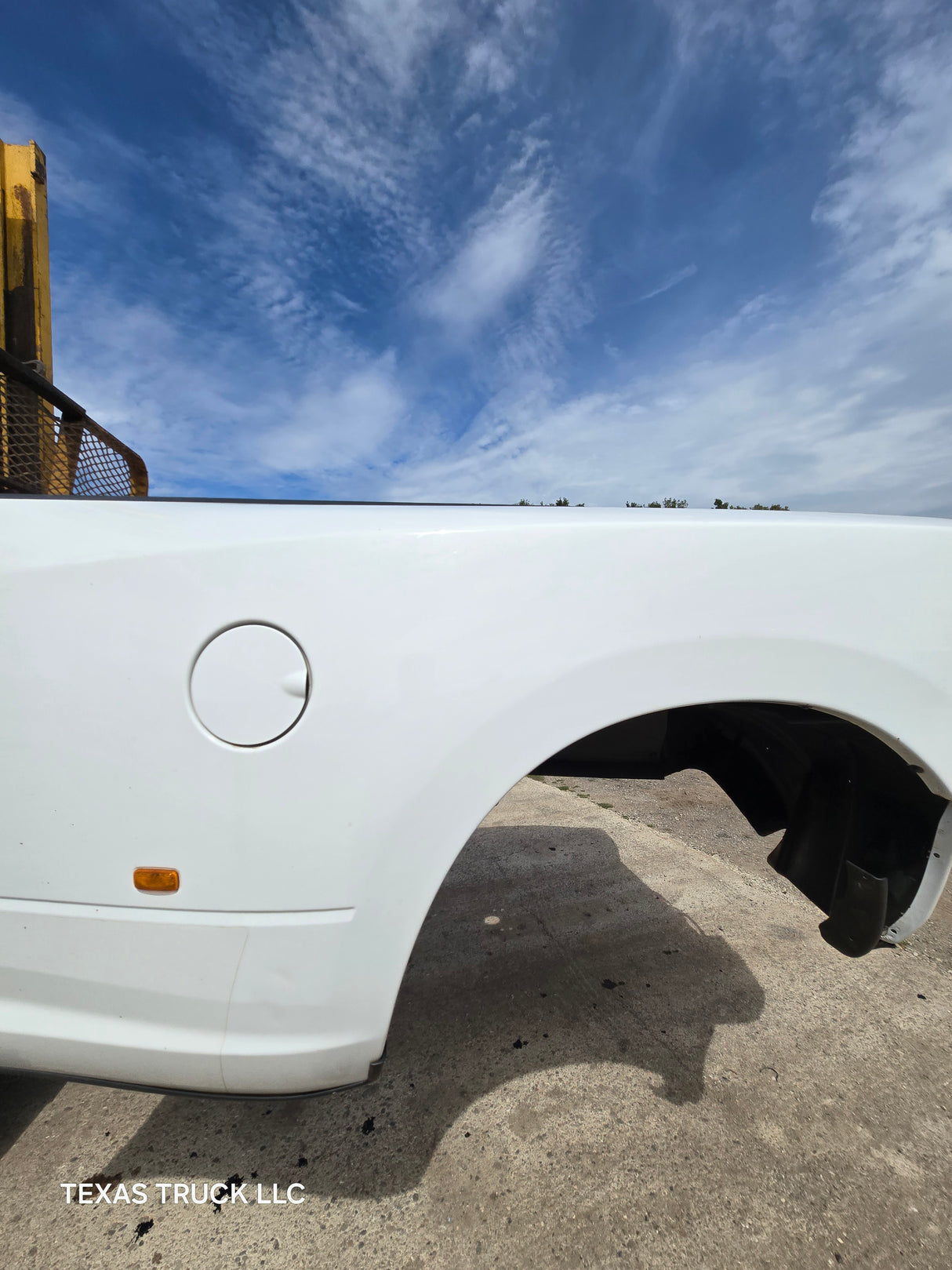 2009-2018 Dodge Ram 3500 4500 4th Gen 8' Dually Truck Passenger Side Bedside - White