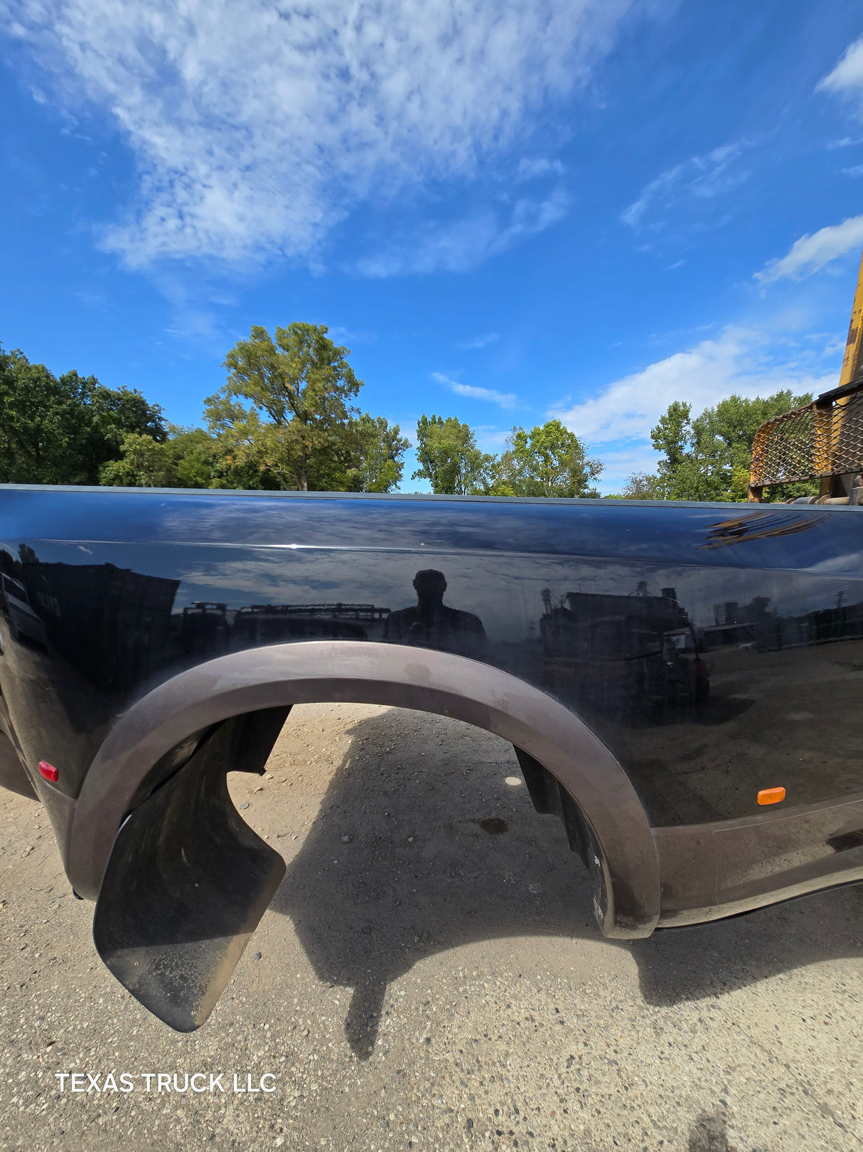 2009-2018 Dodge Ram 3500 4500 4th Gen Dually 8' Truck Truck Bed - Black & Brown