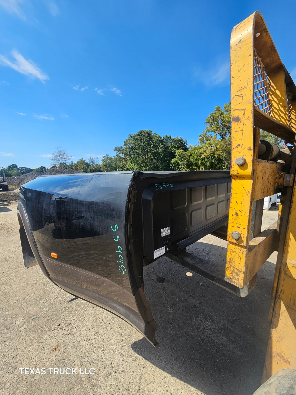 2009-2018 Dodge Ram 3500 4500 4th Gen Dually 8' Truck Truck Bed - Black & Brown