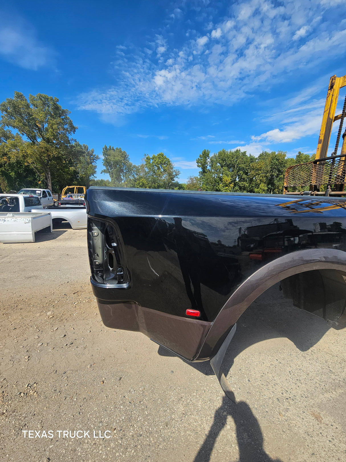 2009-2018 Dodge Ram 3500 4500 4th Gen Dually 8' Truck Truck Bed - Black & Brown