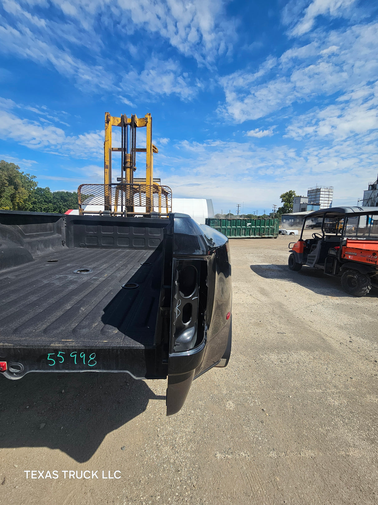 2009-2018 Dodge Ram 3500 4500 4th Gen Dually 8' Truck Truck Bed - Black & Brown