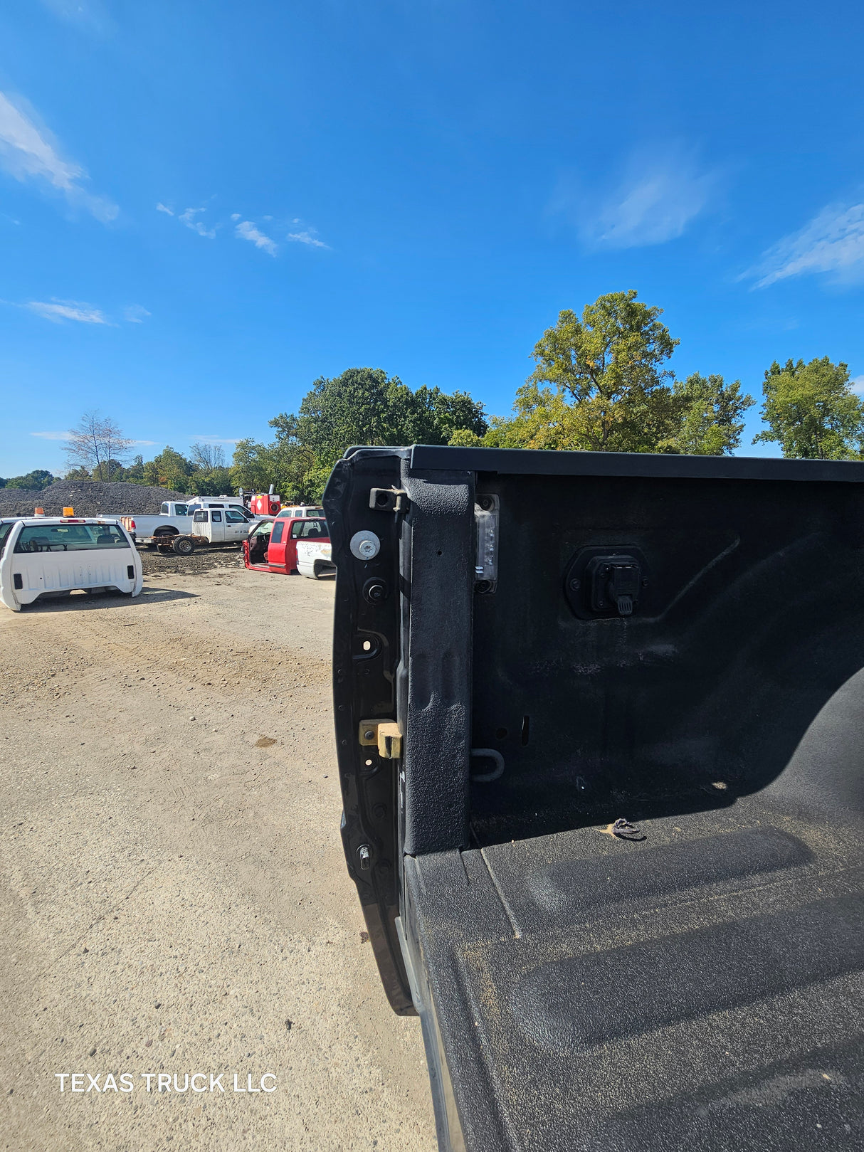 2009-2018 Dodge Ram 3500 4500 4th Gen Dually 8' Truck Truck Bed - Black & Brown