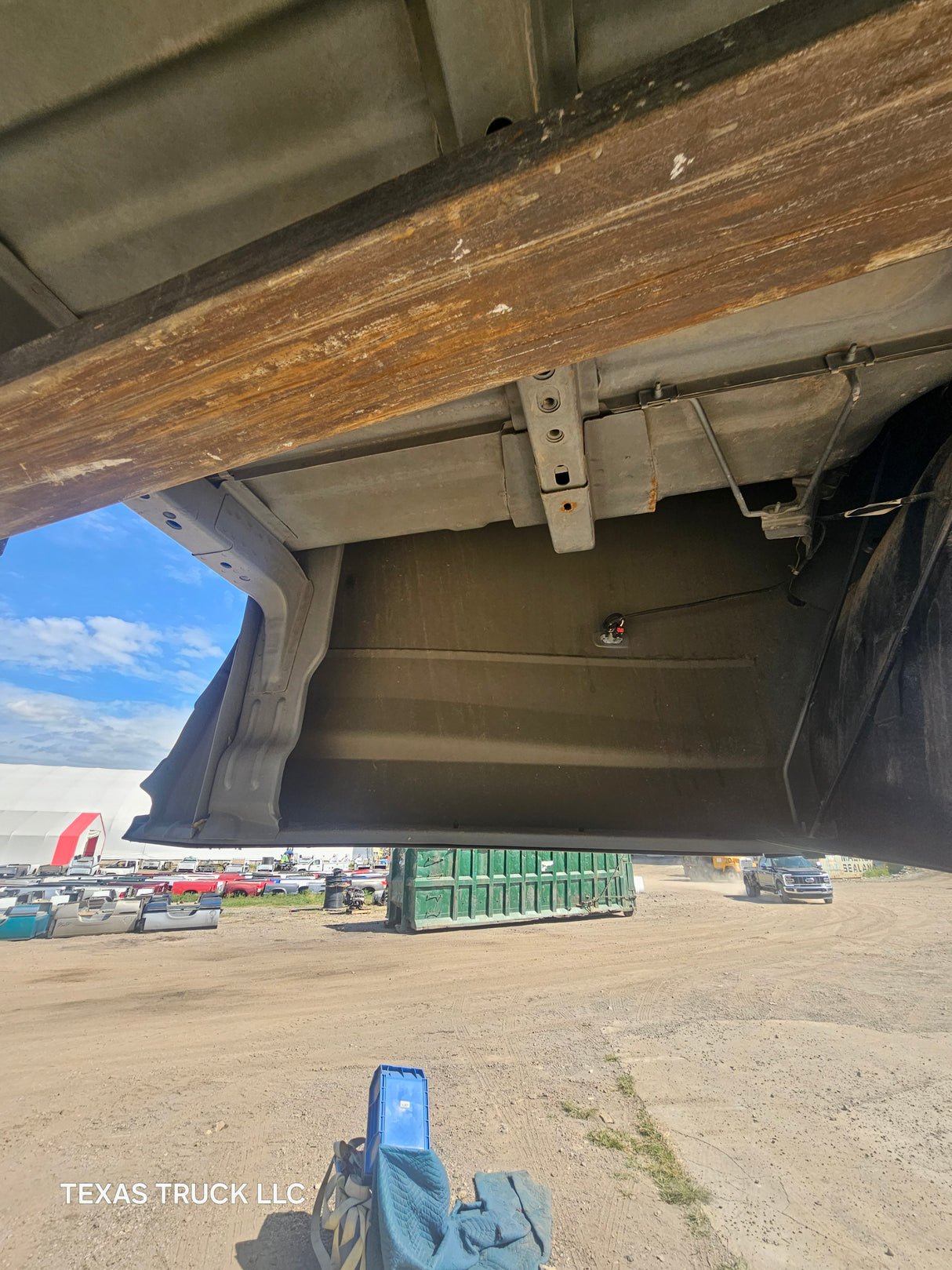 2009-2018 Dodge Ram 3500 4500 4th Gen Dually 8' Truck Truck Bed - Black & Brown